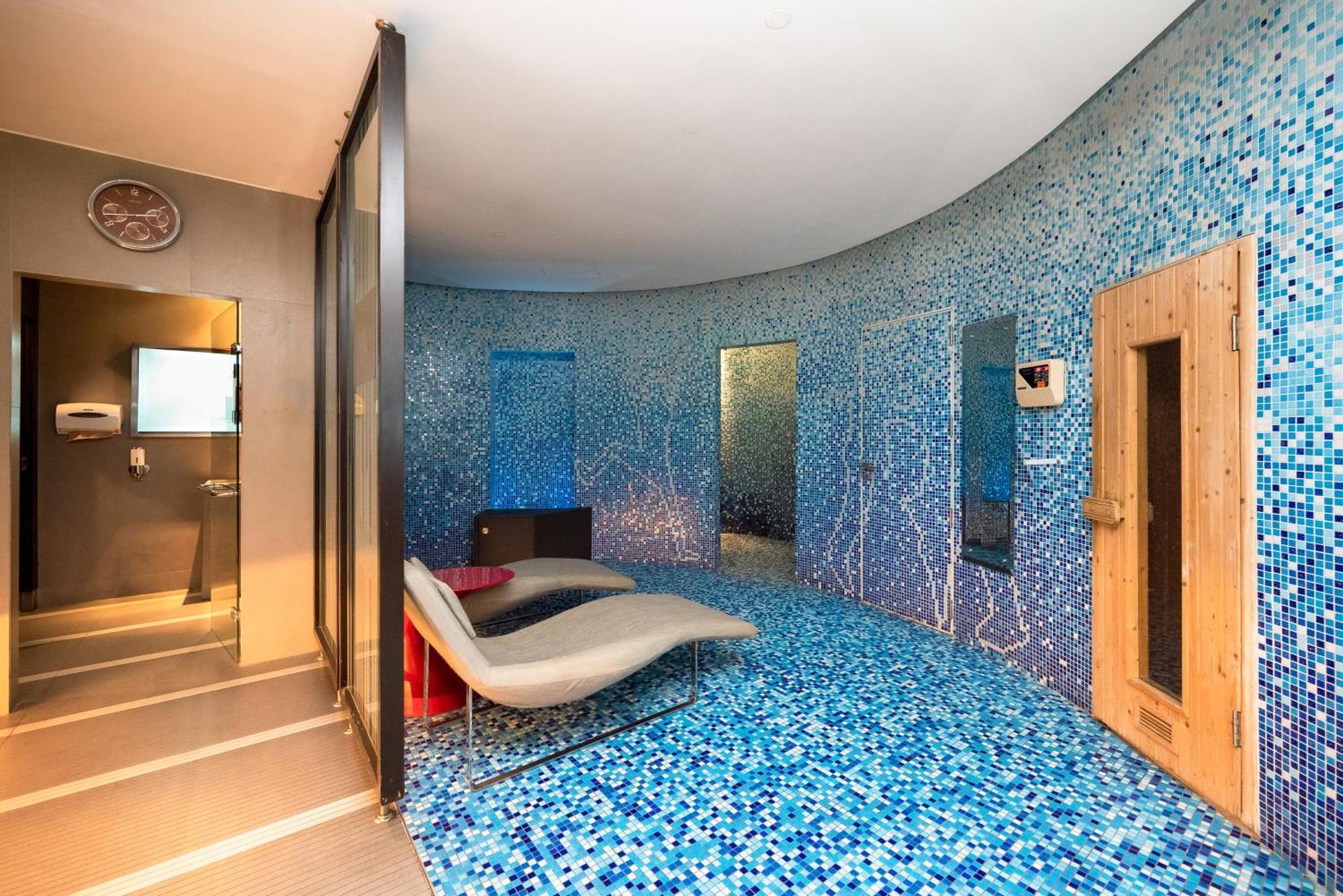 Hotel Novotel Ploenchit Sukhumvit - Sha Extra Bangkok