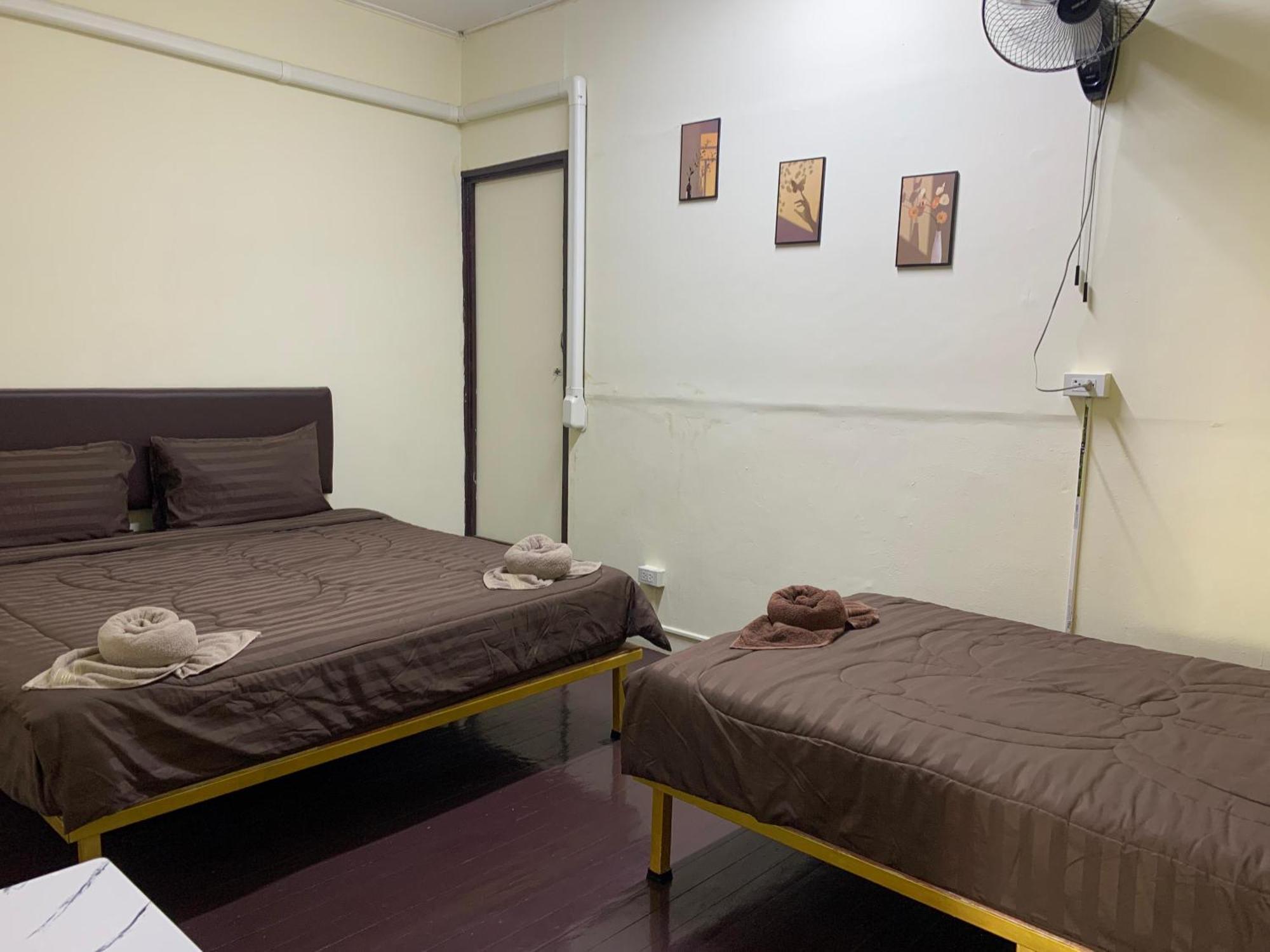 Hostel The House 2 *