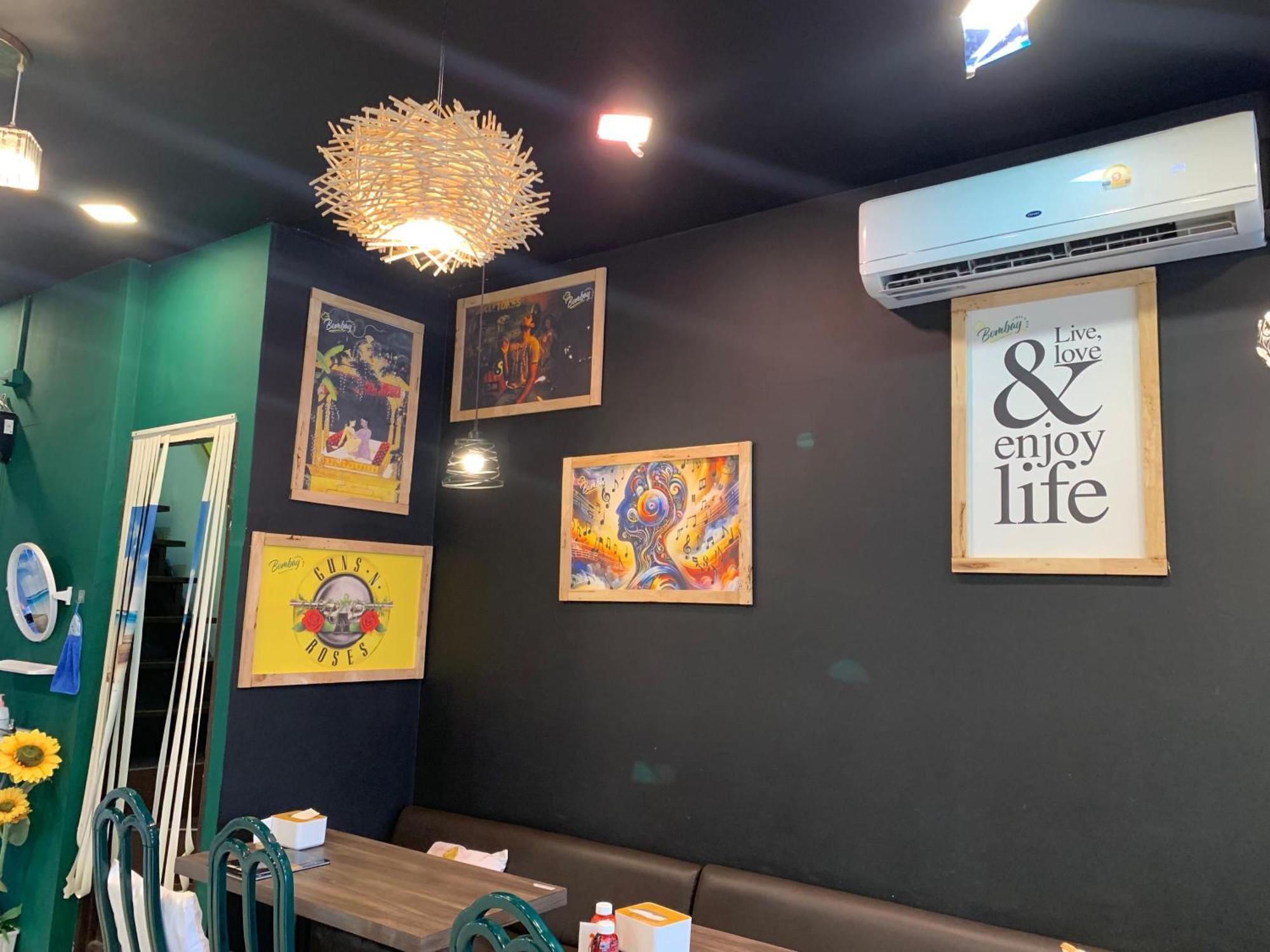 The House 2 Hostel Bangkok