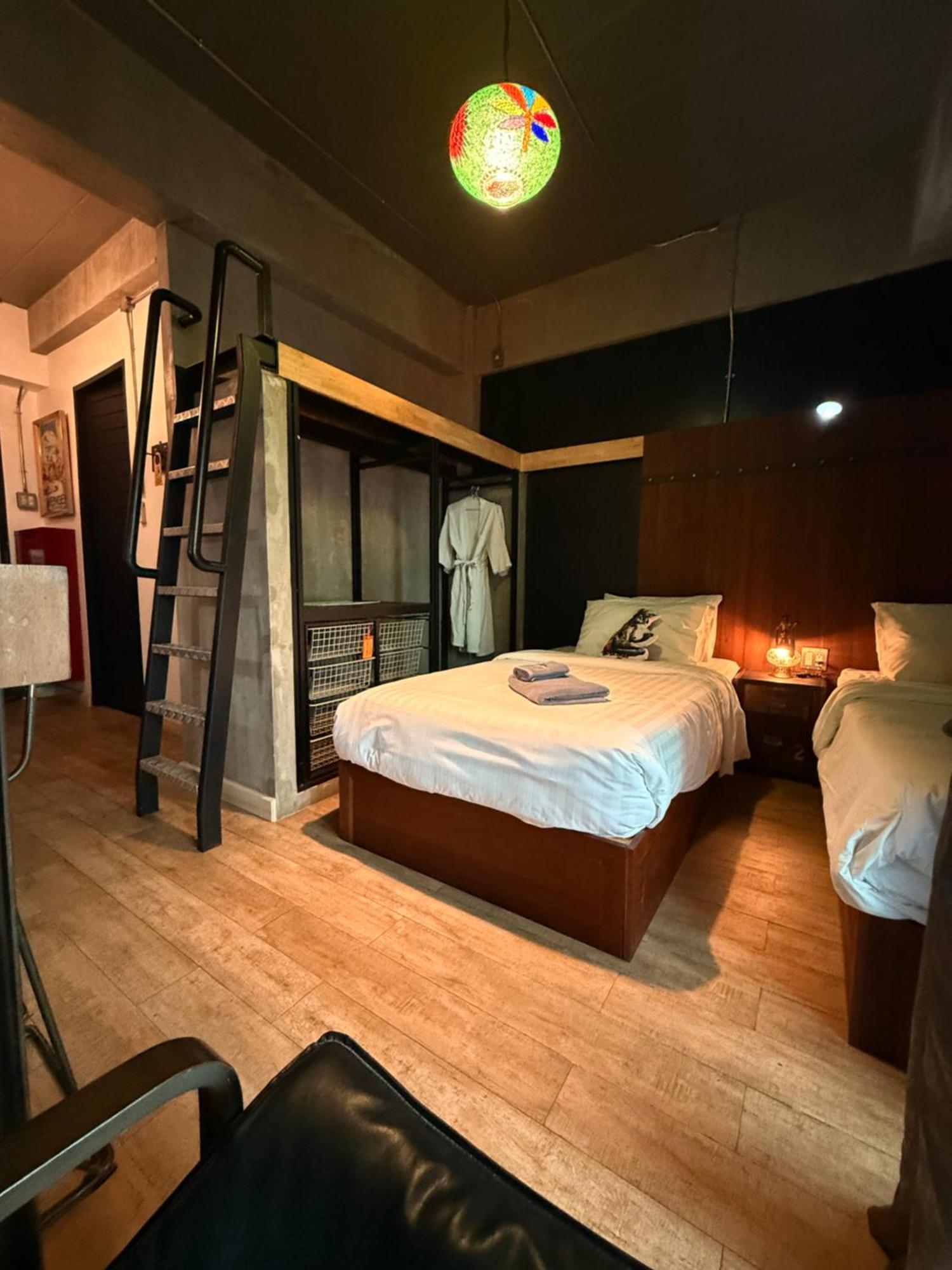 Rent V38 #420 Friendly Thailand 4*