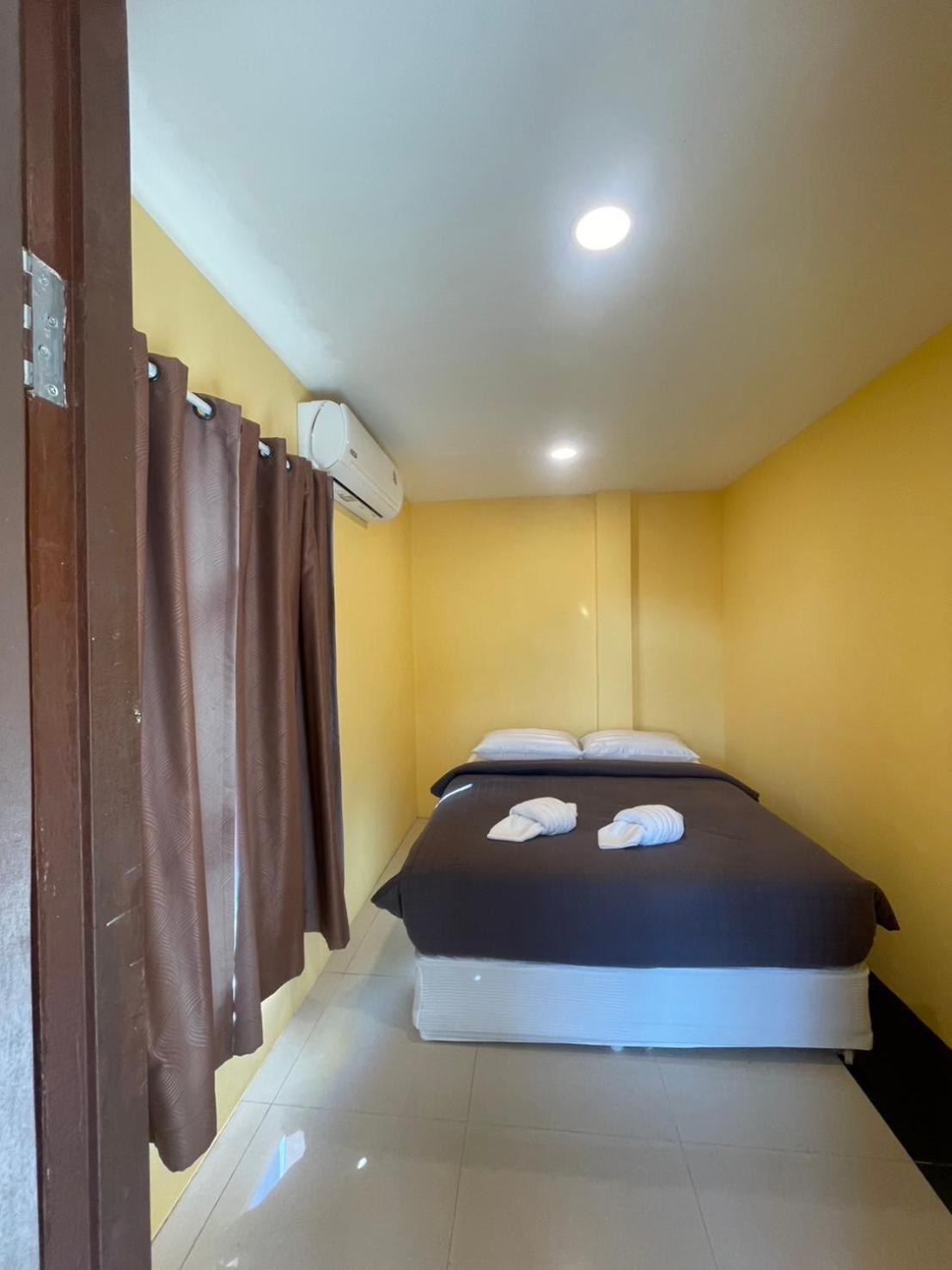 Au Bon Hostel Bangkok