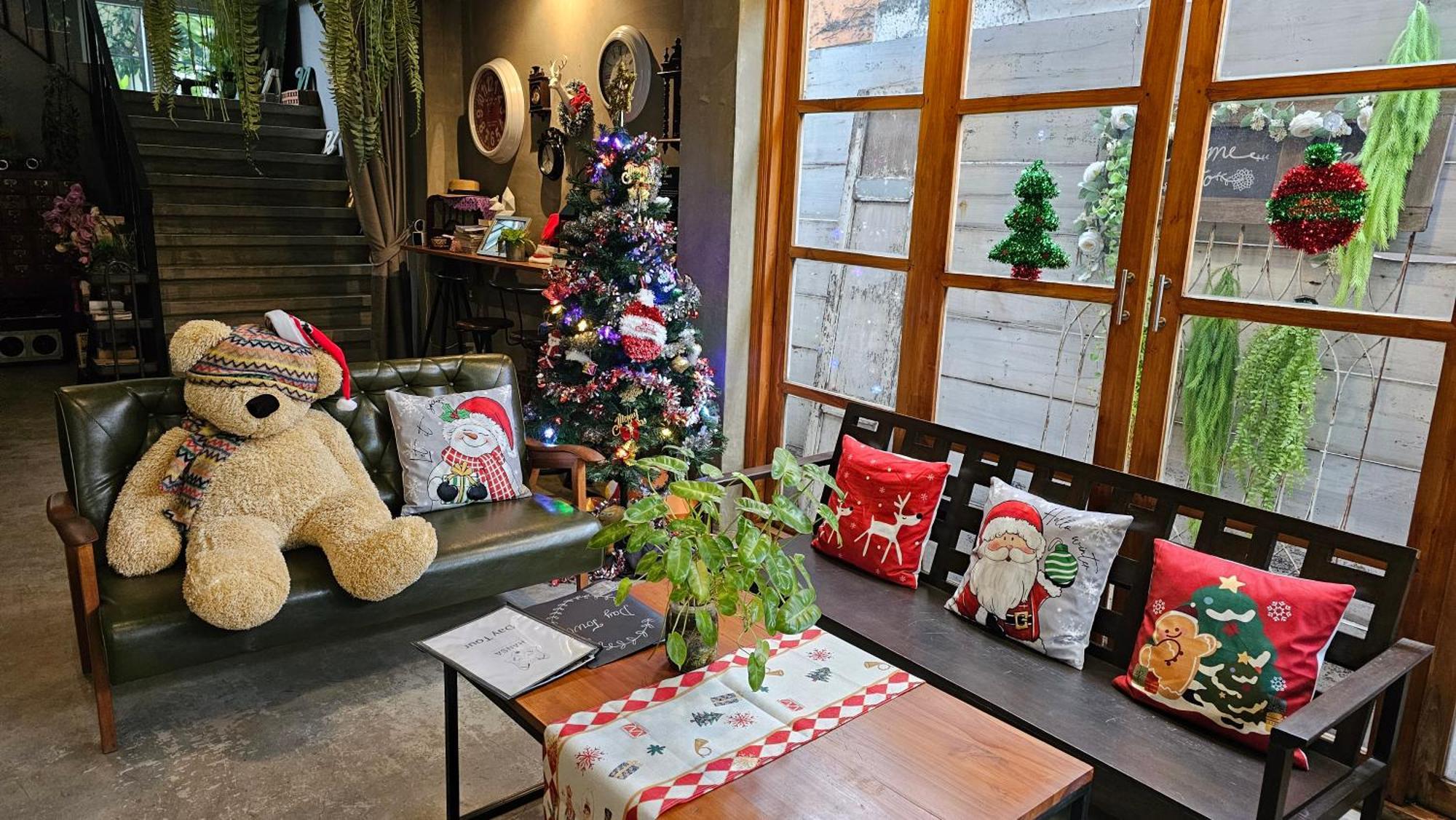 Katil Hansa House 3*