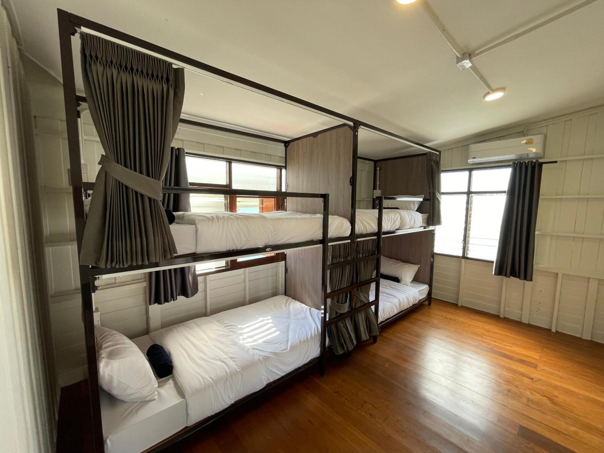 Green Cabin Hostel