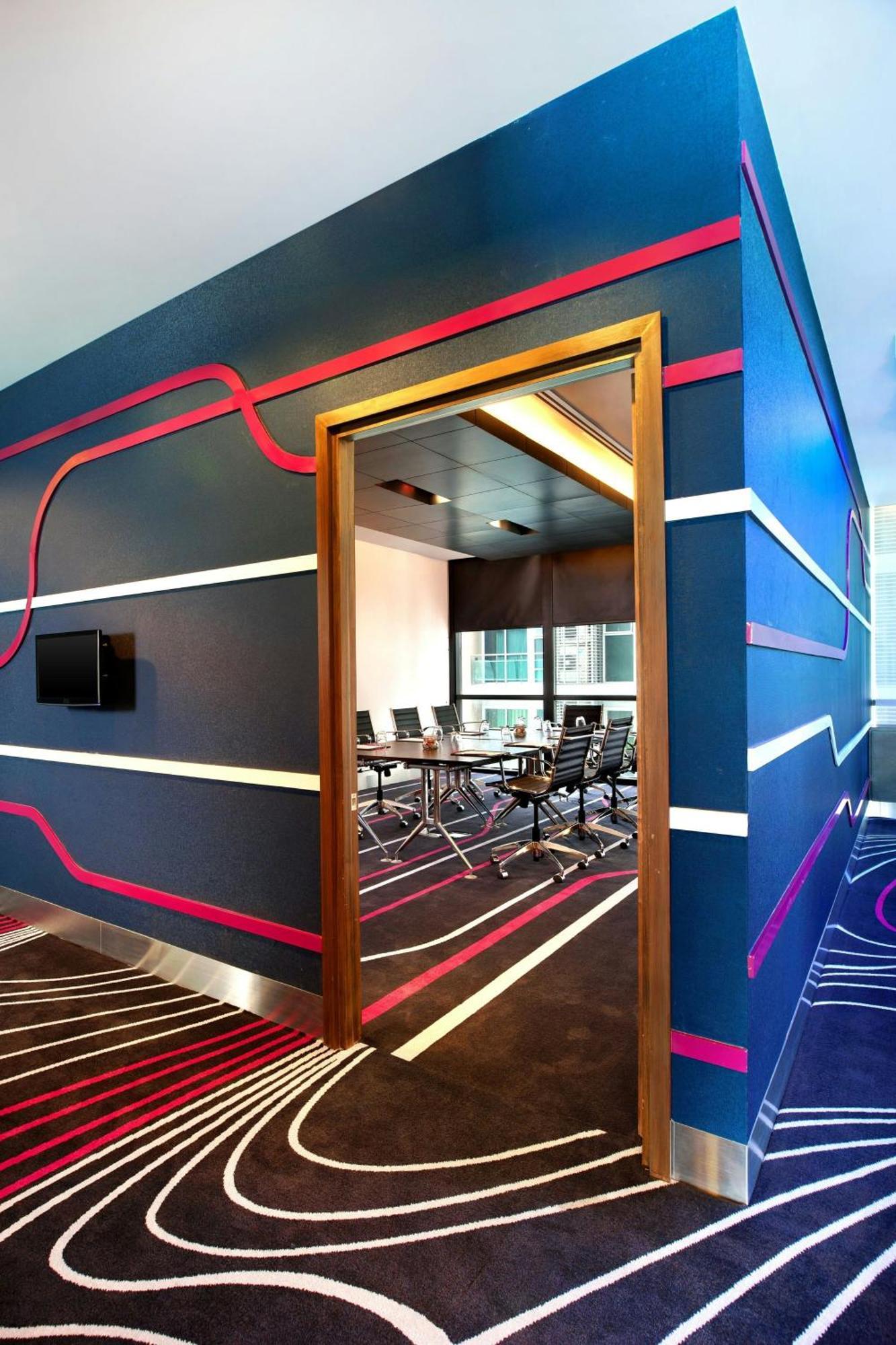 Aloft - Sukhumvit 11 Hotel