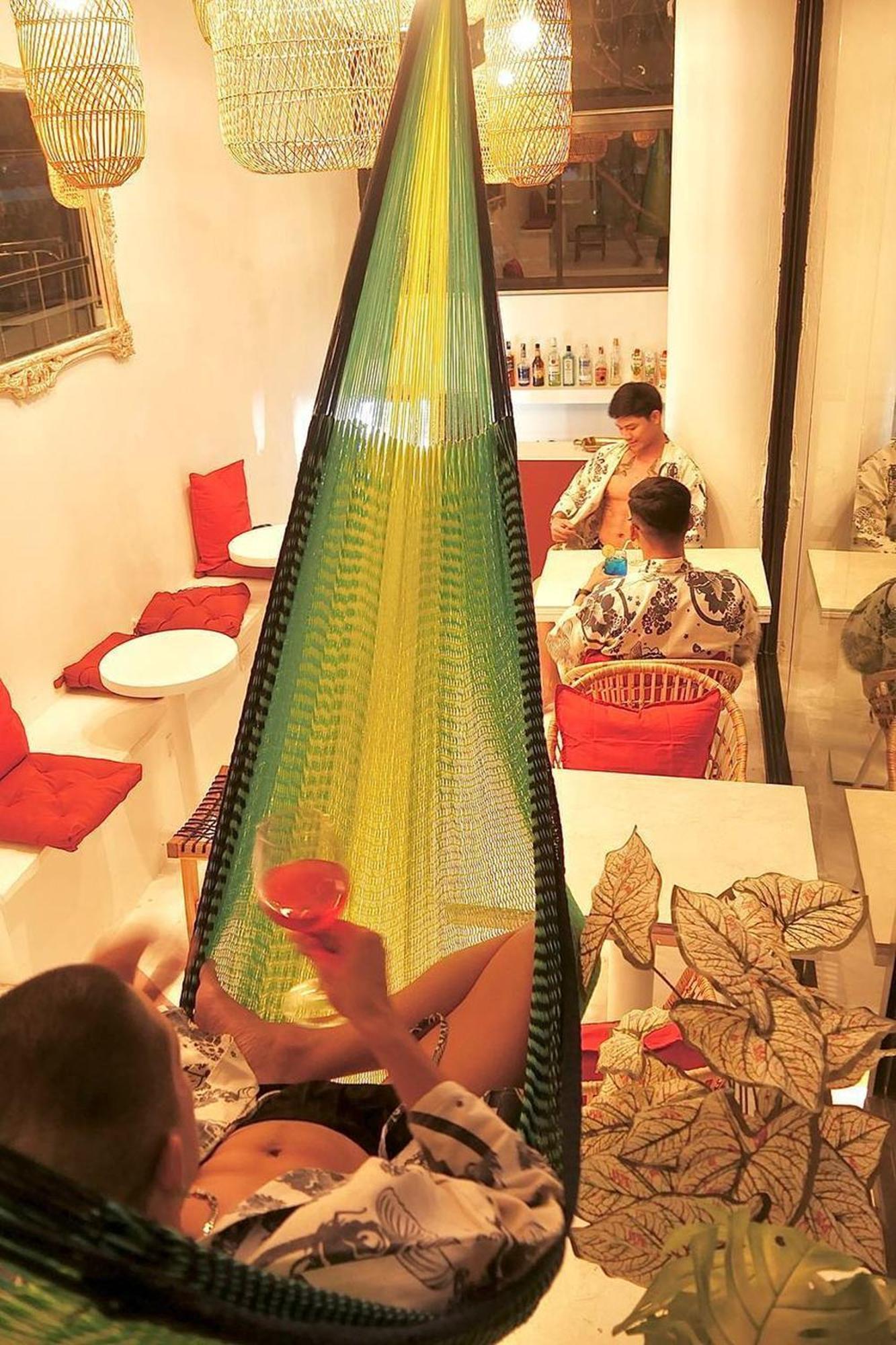 Blu Ari Stylish Gay Poshtel Asrama Bangkok