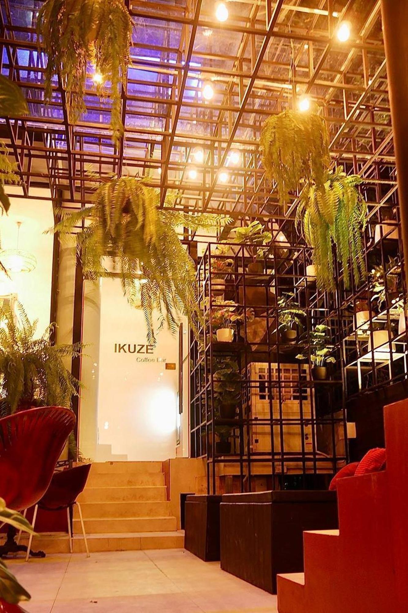 Asrama Blu Ari Stylish Gay Poshtel Bangkok