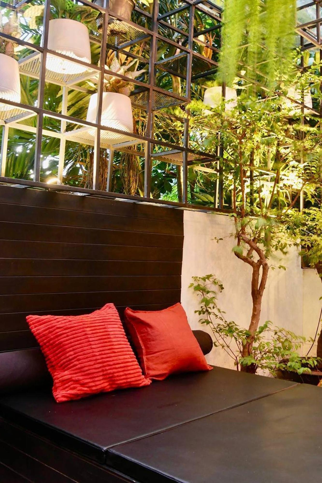 Blu Ari Stylish Gay Poshtel Asrama Bangkok