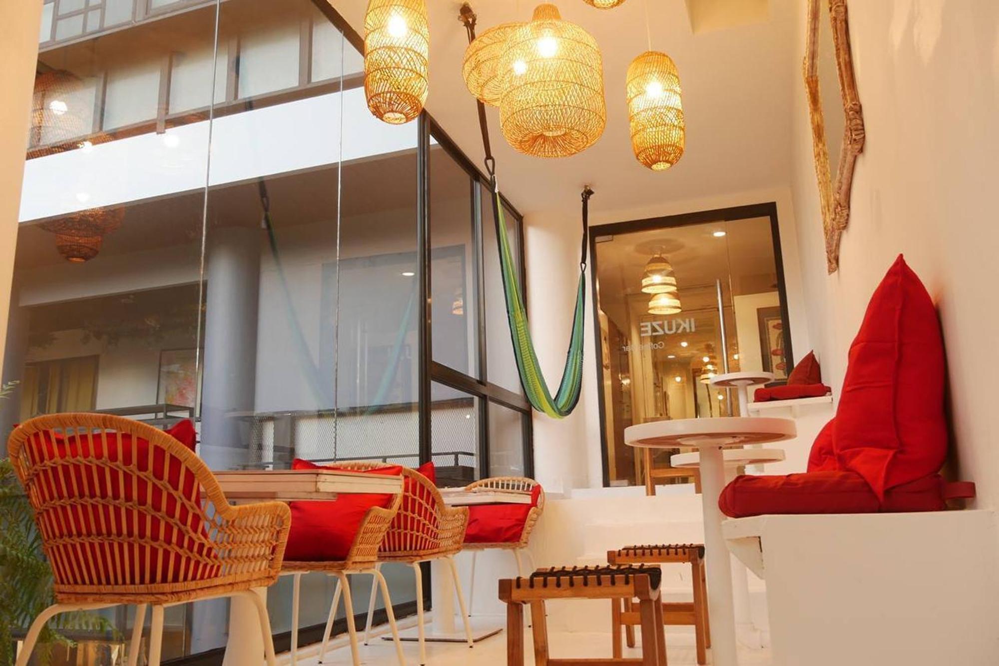 Blu Ari Stylish Gay Poshtel Asrama Bangkok