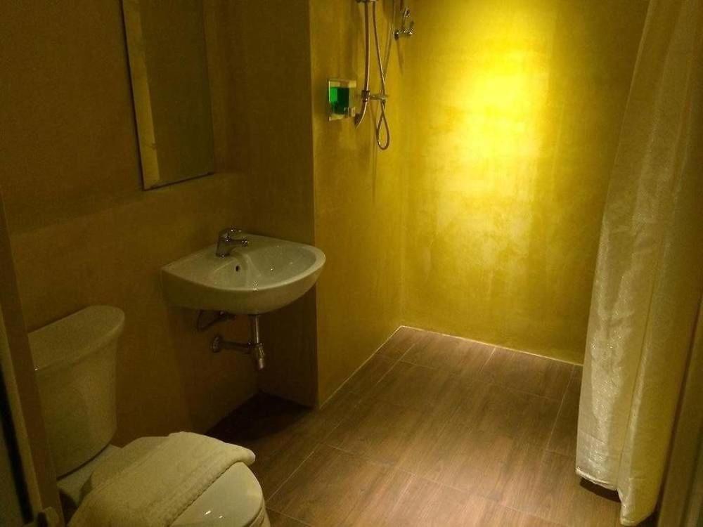 Au Bon Hostel