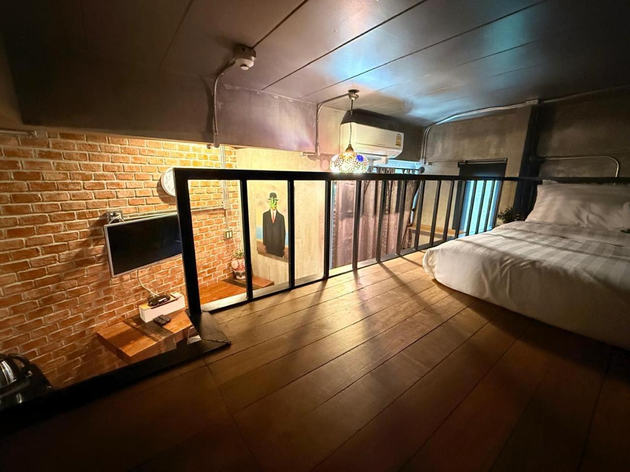 Rent V38 #420 Friendly Thailand