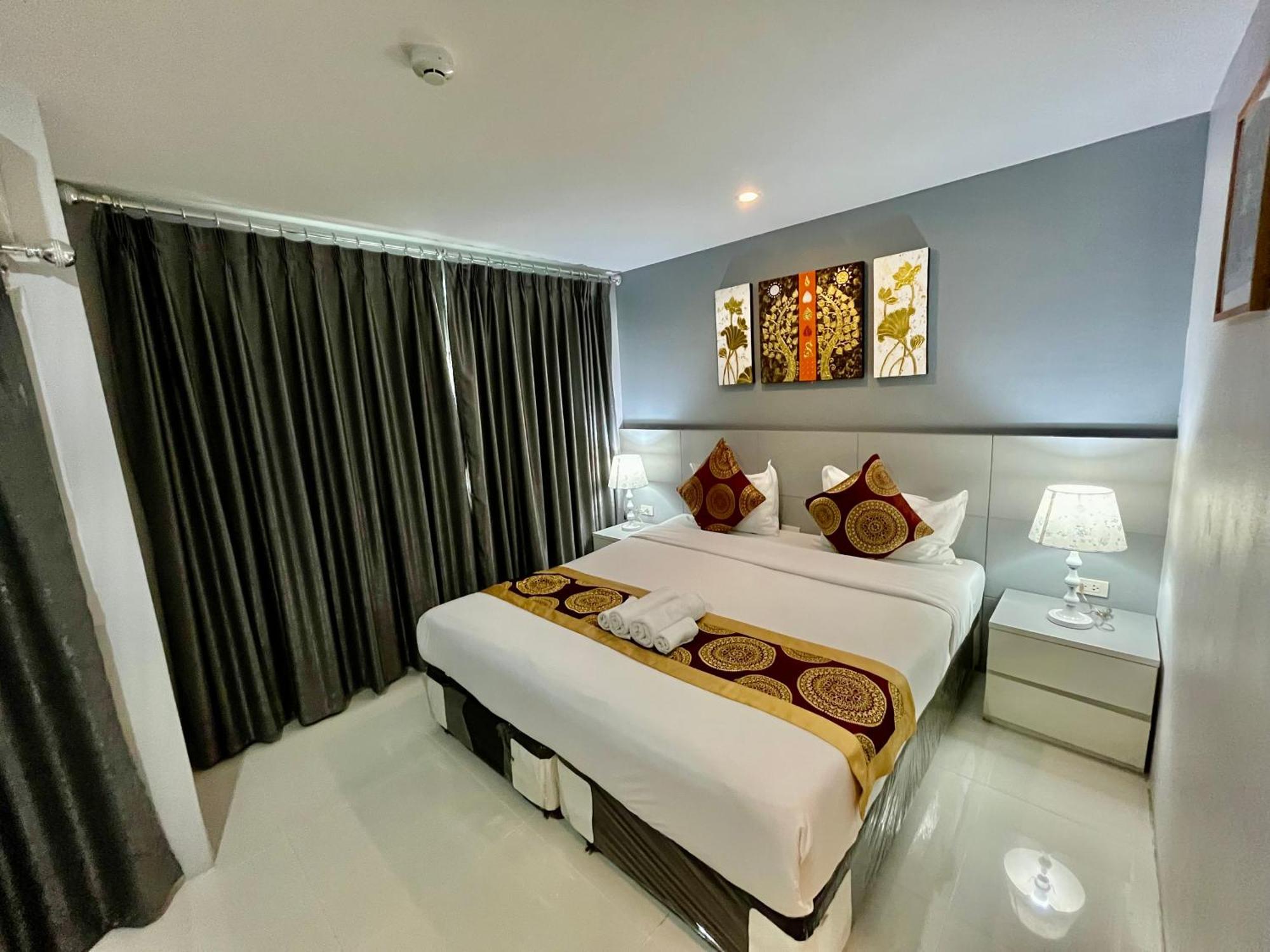 Hotel High Airport Link Hotel,