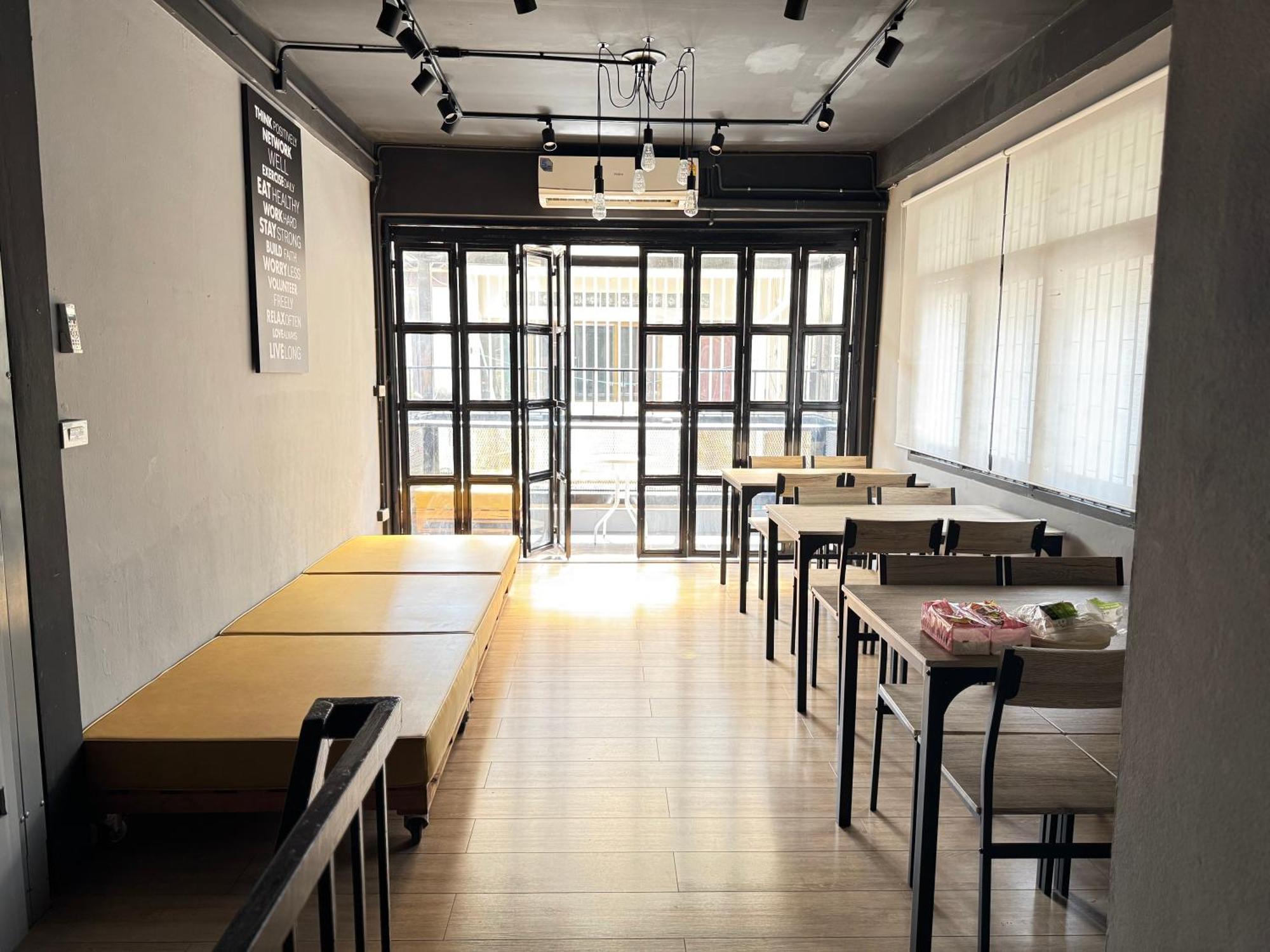 Hostel At Pan