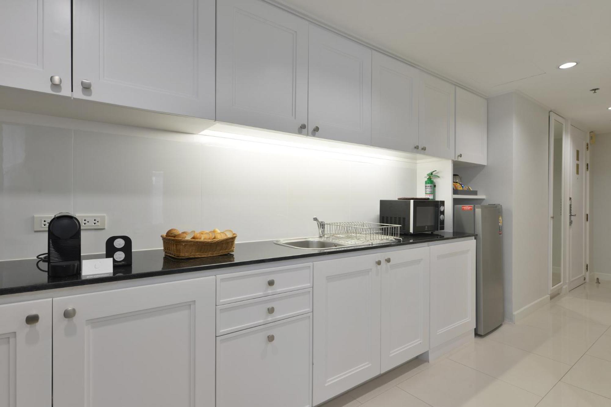 Hotel Centre Point Silom - Newly Renovated 4*