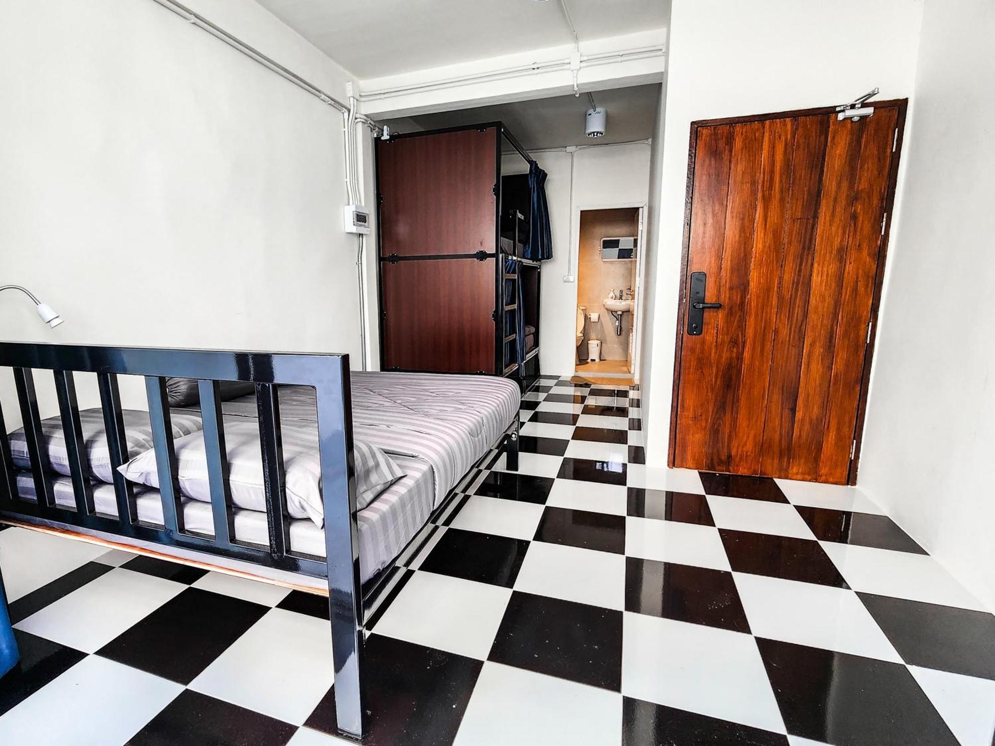 Asrama Noir Cafe And Chinatown Bangkok