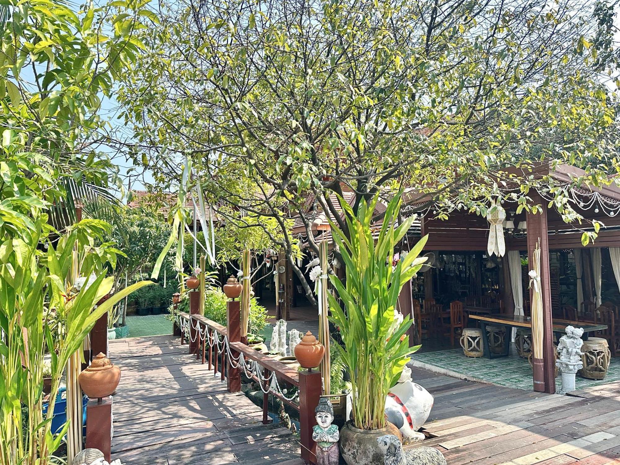 Montri Donmuang Resort 2*