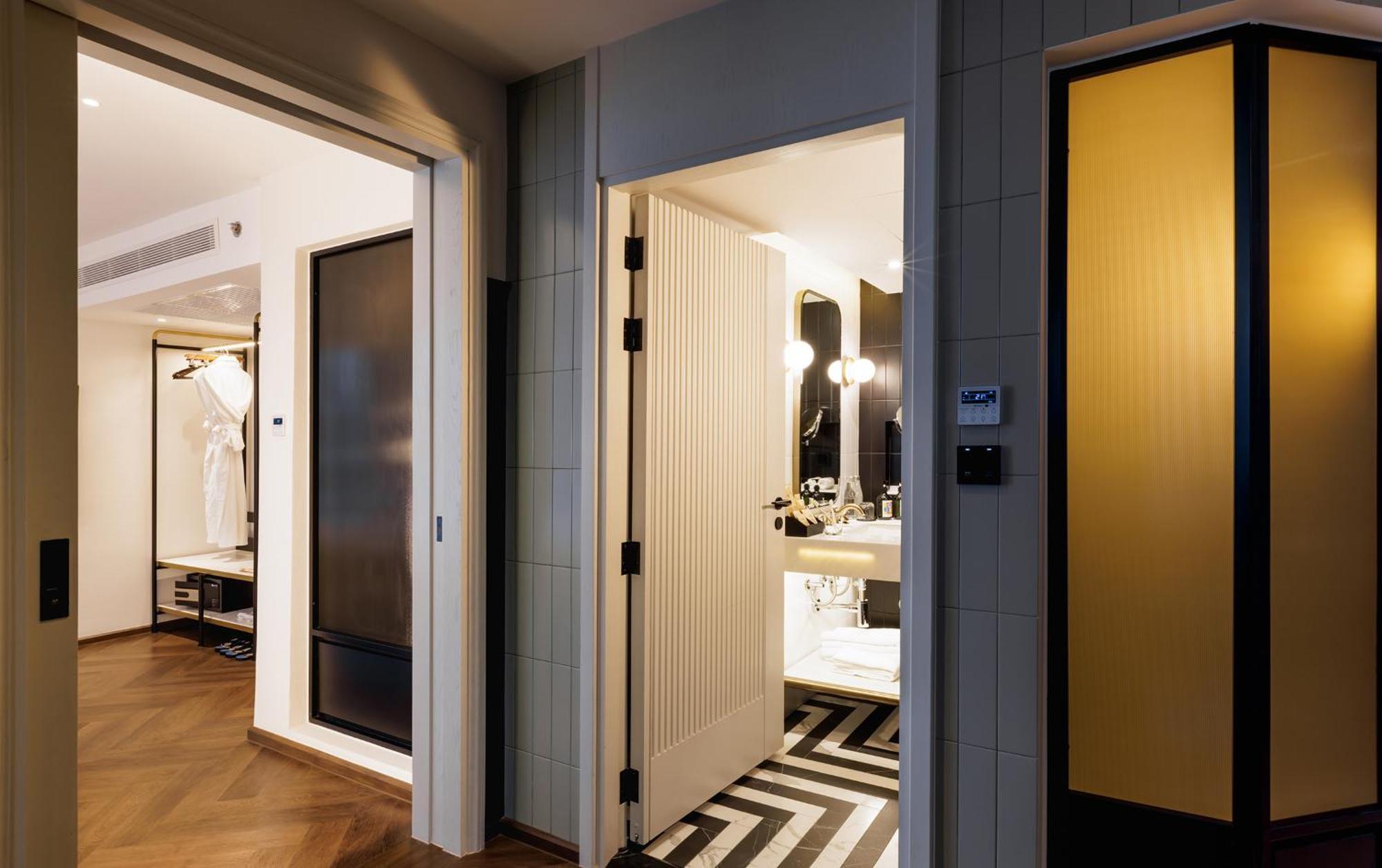 Hotel Public House Bangkok, A Member Of Design