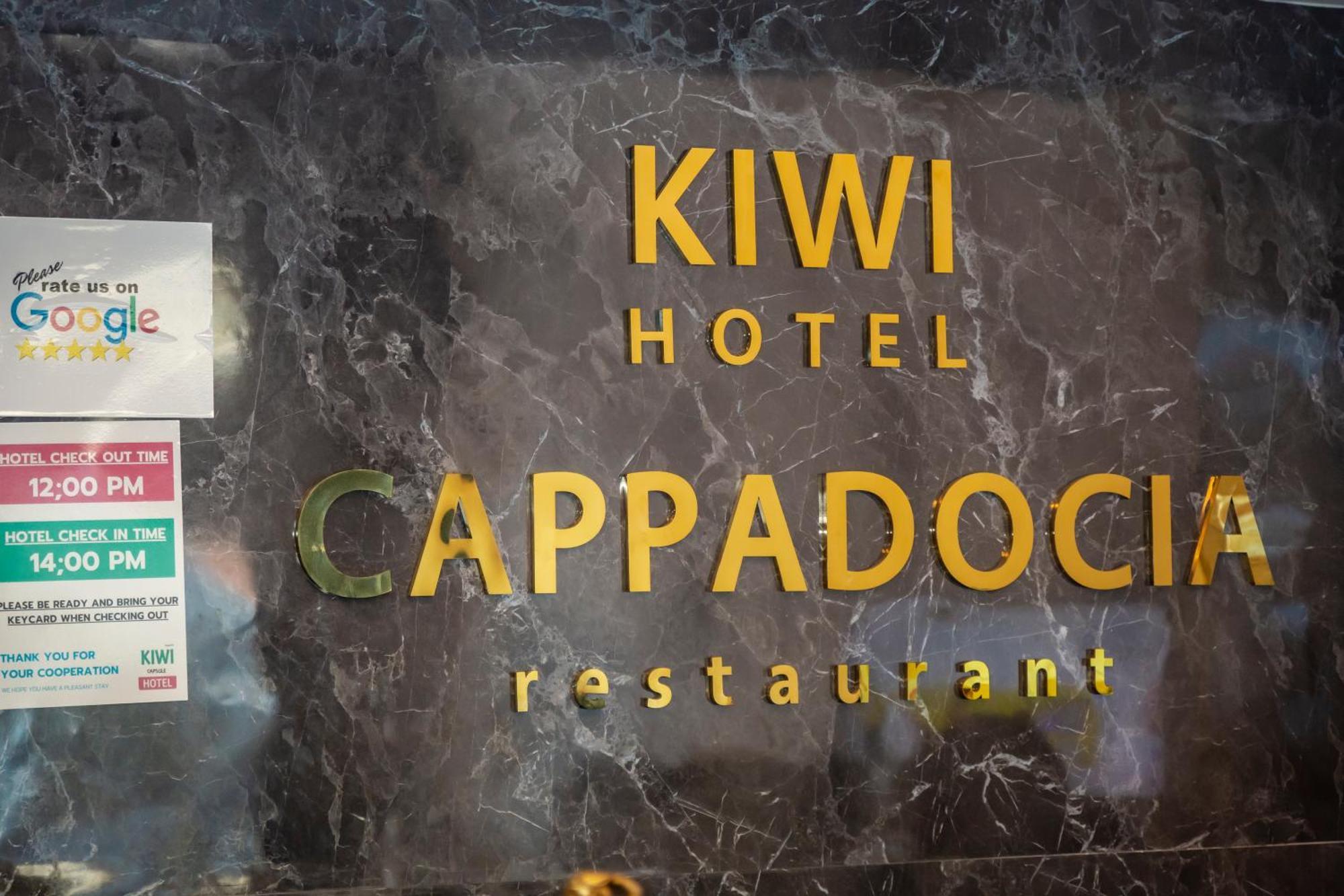 Kapselhotel Kiwi Capsule *
