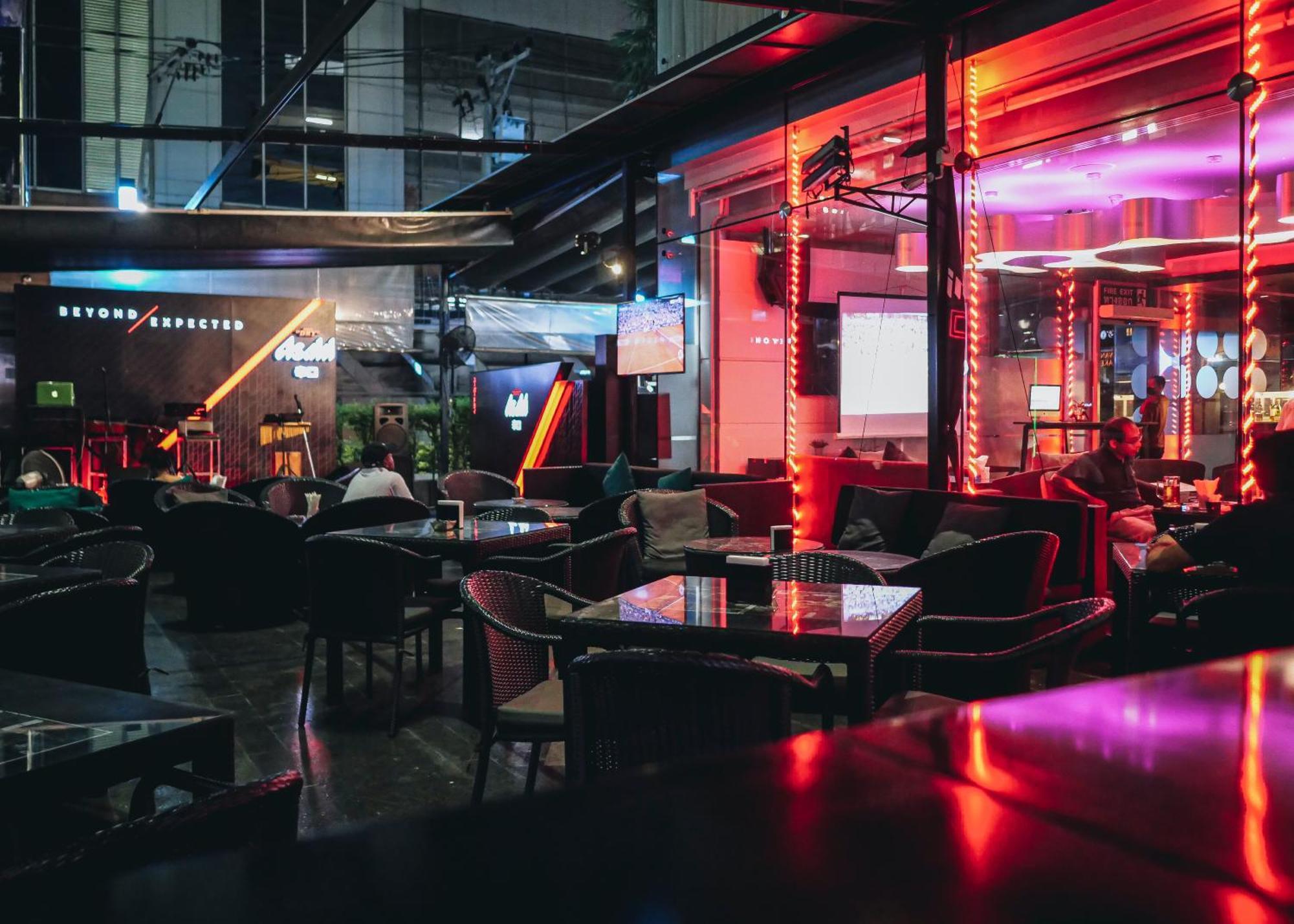 Novotel Ploenchit Sukhumvit - Sha Extra 4* Bangkok
