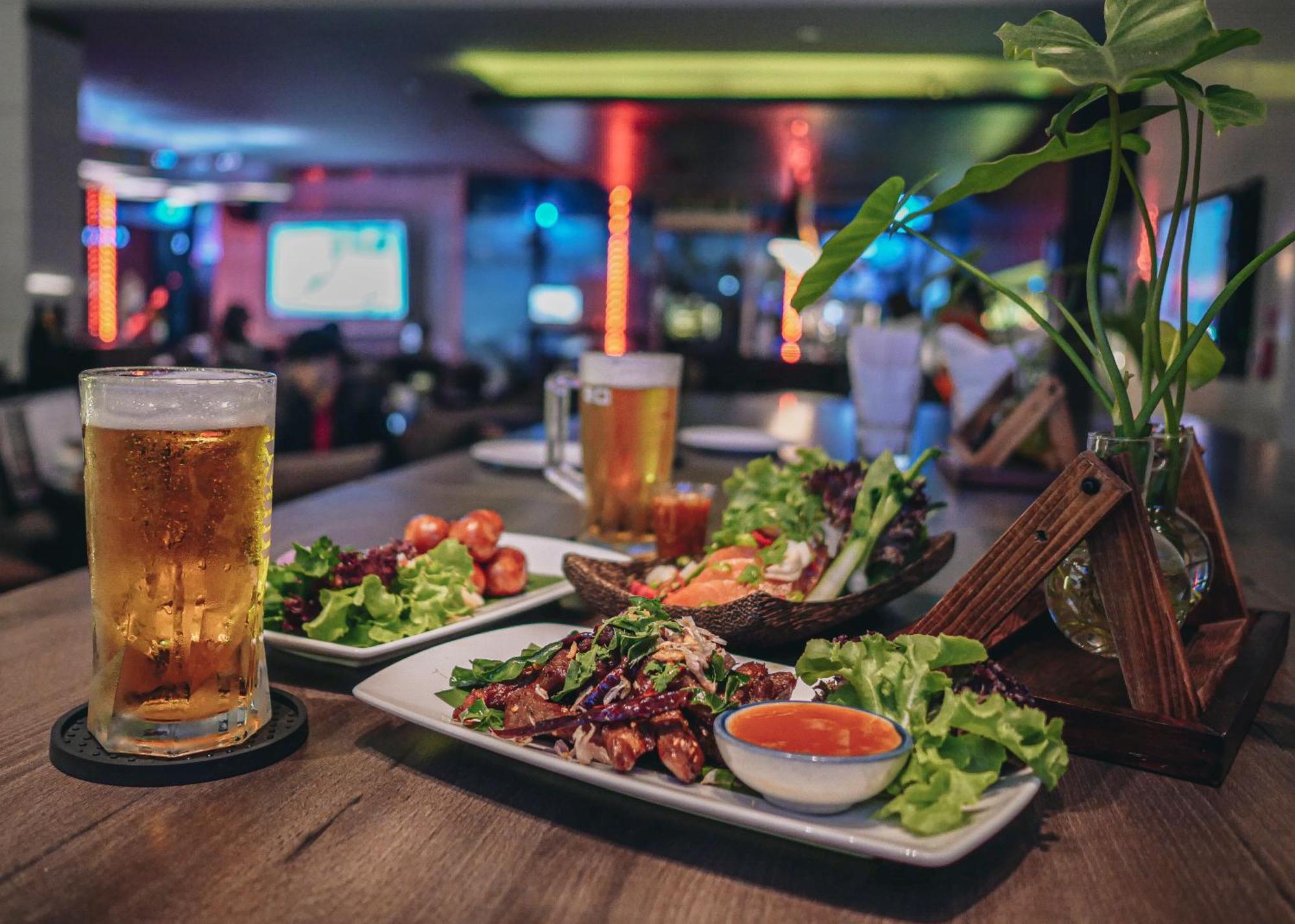 Novotel Ploenchit Sukhumvit - Sha Extra Hotel
