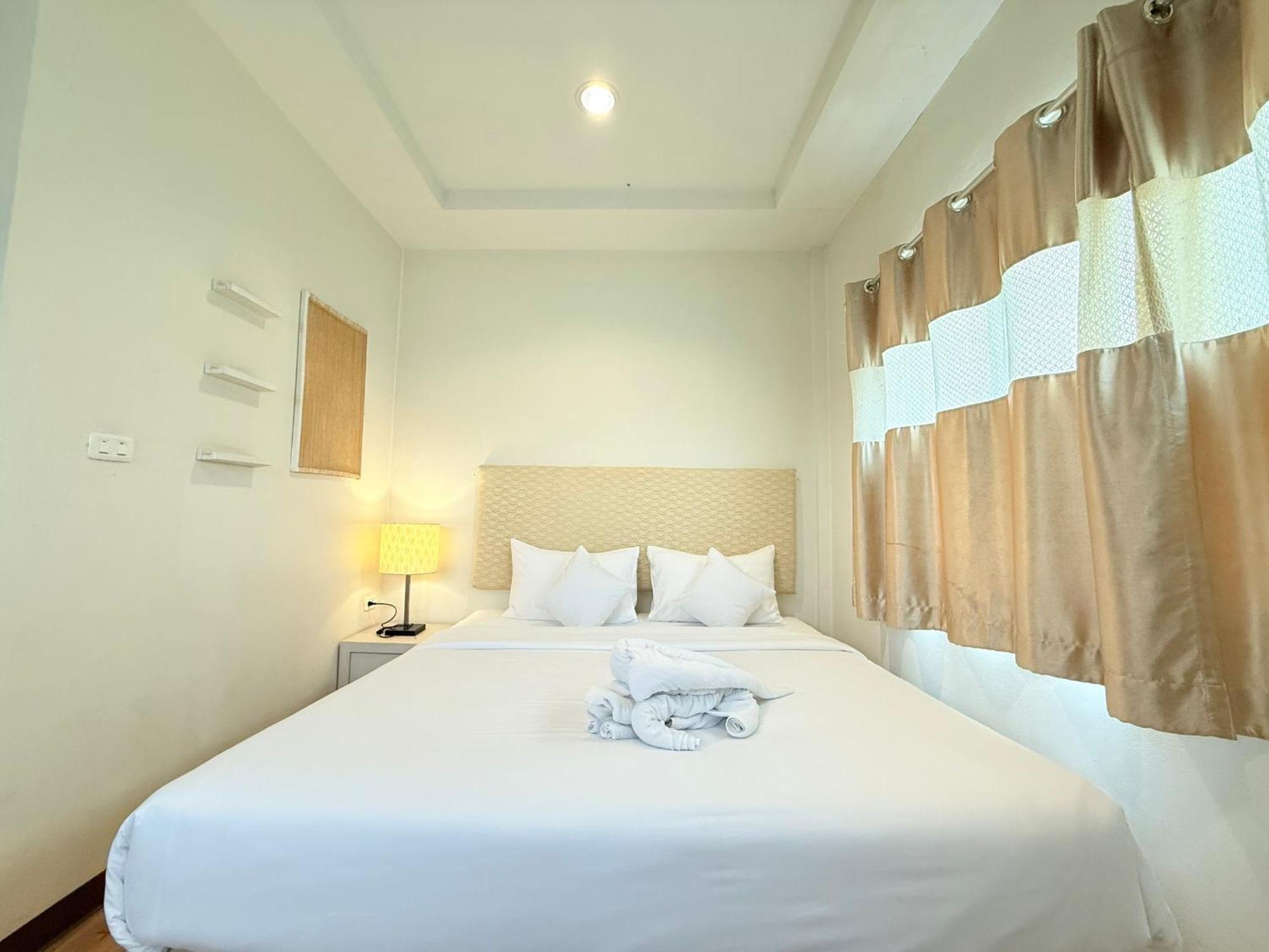 Hotel River Loka Bangkok