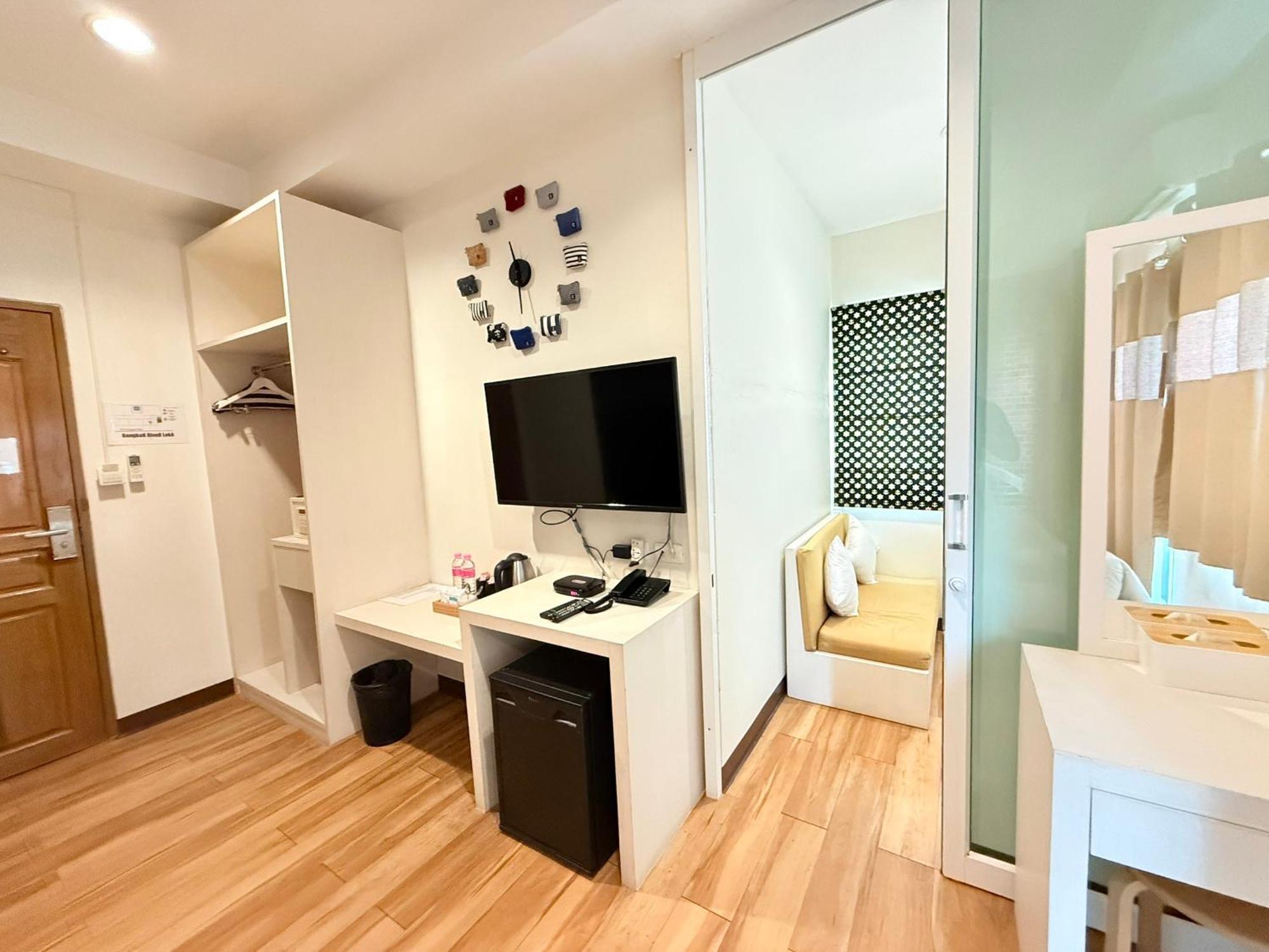 River Loka Hotel 3*