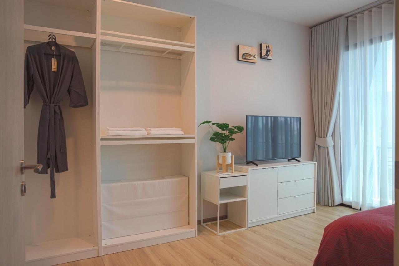 Apartment 3 Bedroom 3 Bathroom, Luxury Home, Near Ekkamai Bangkok