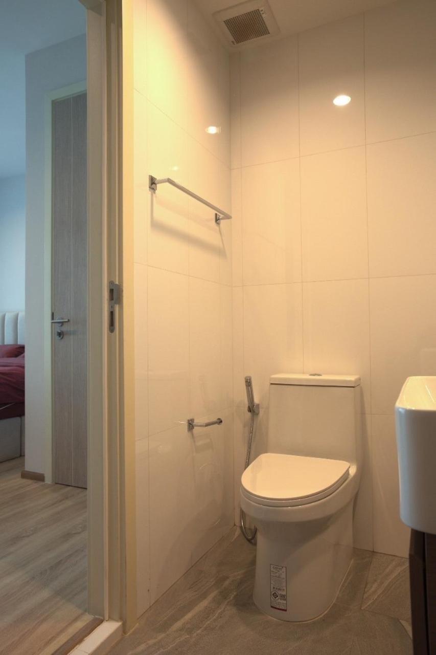3 Bedroom 3 Bathroom, Luxury Home, Near Ekkamai