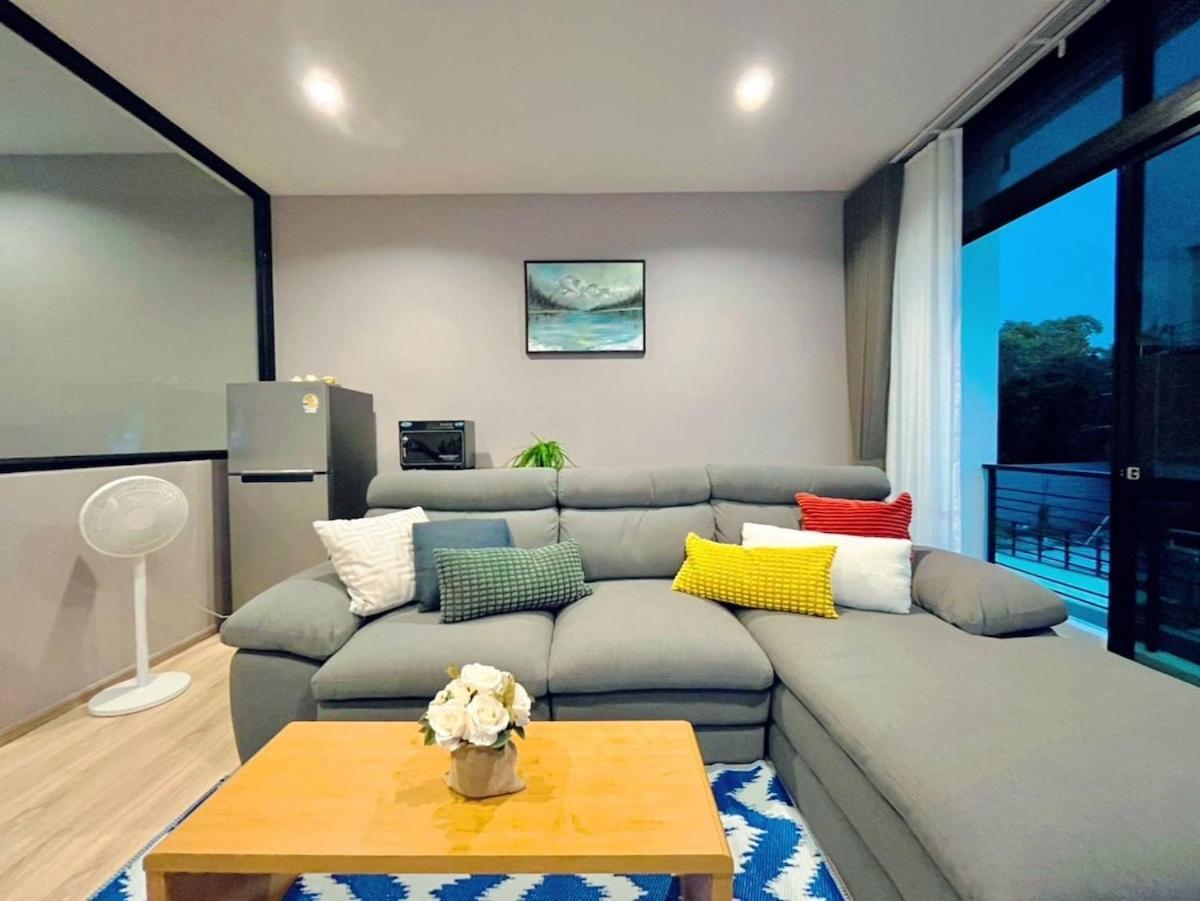 Apartment 3 Bedroom 3 Bathroom, Luxury Home, Near Ekkamai Bangkok