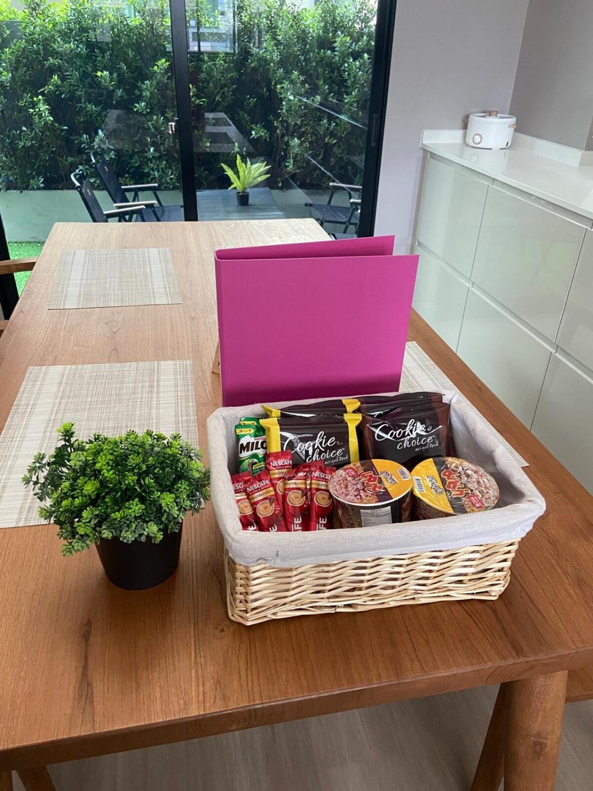 3 Bedroom 3 Bathroom, Luxury Home, Near Ekkamai * Bangkok