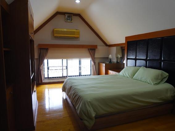 Young Place Apartment *