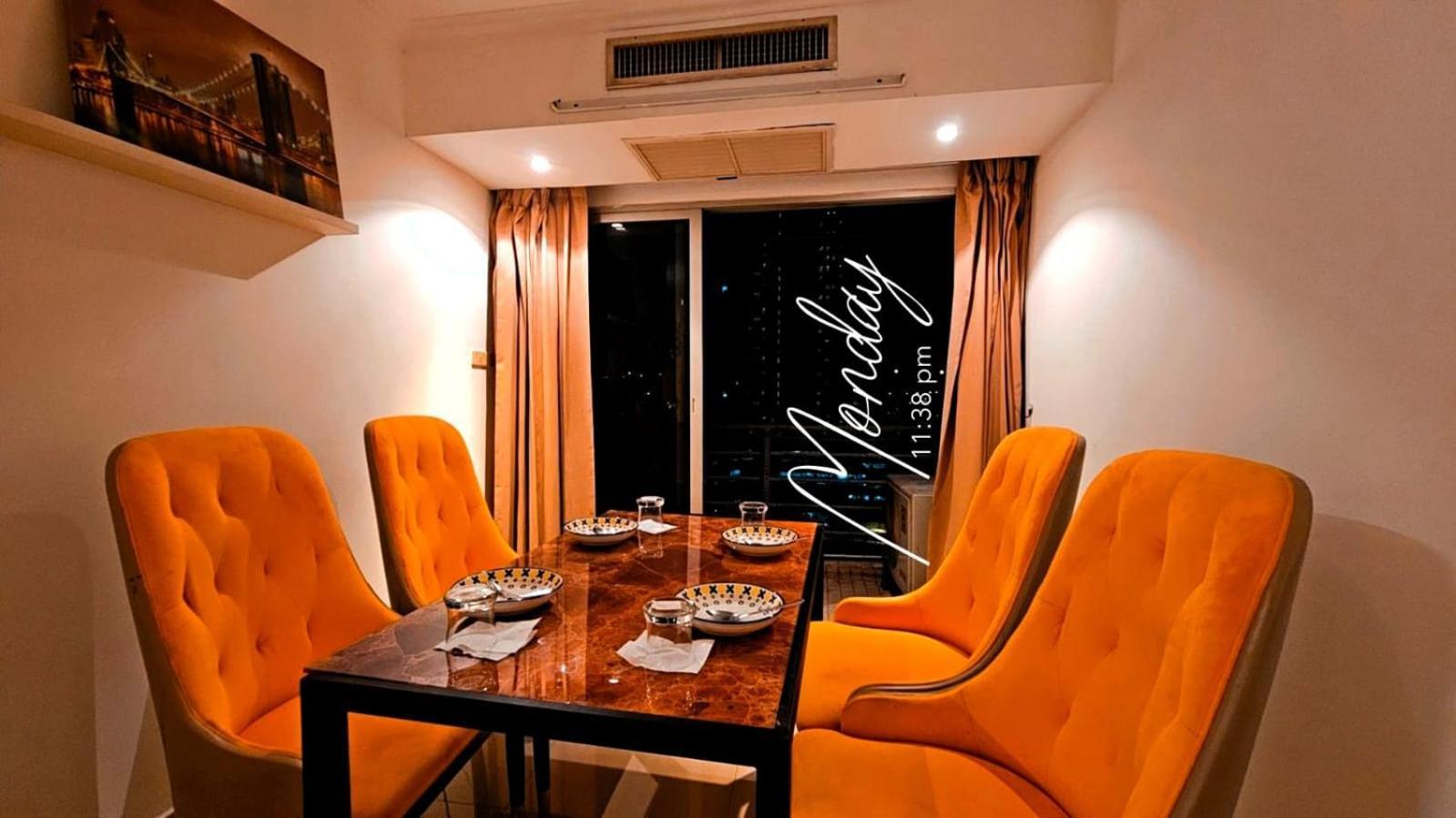 Apartment River View 8 *