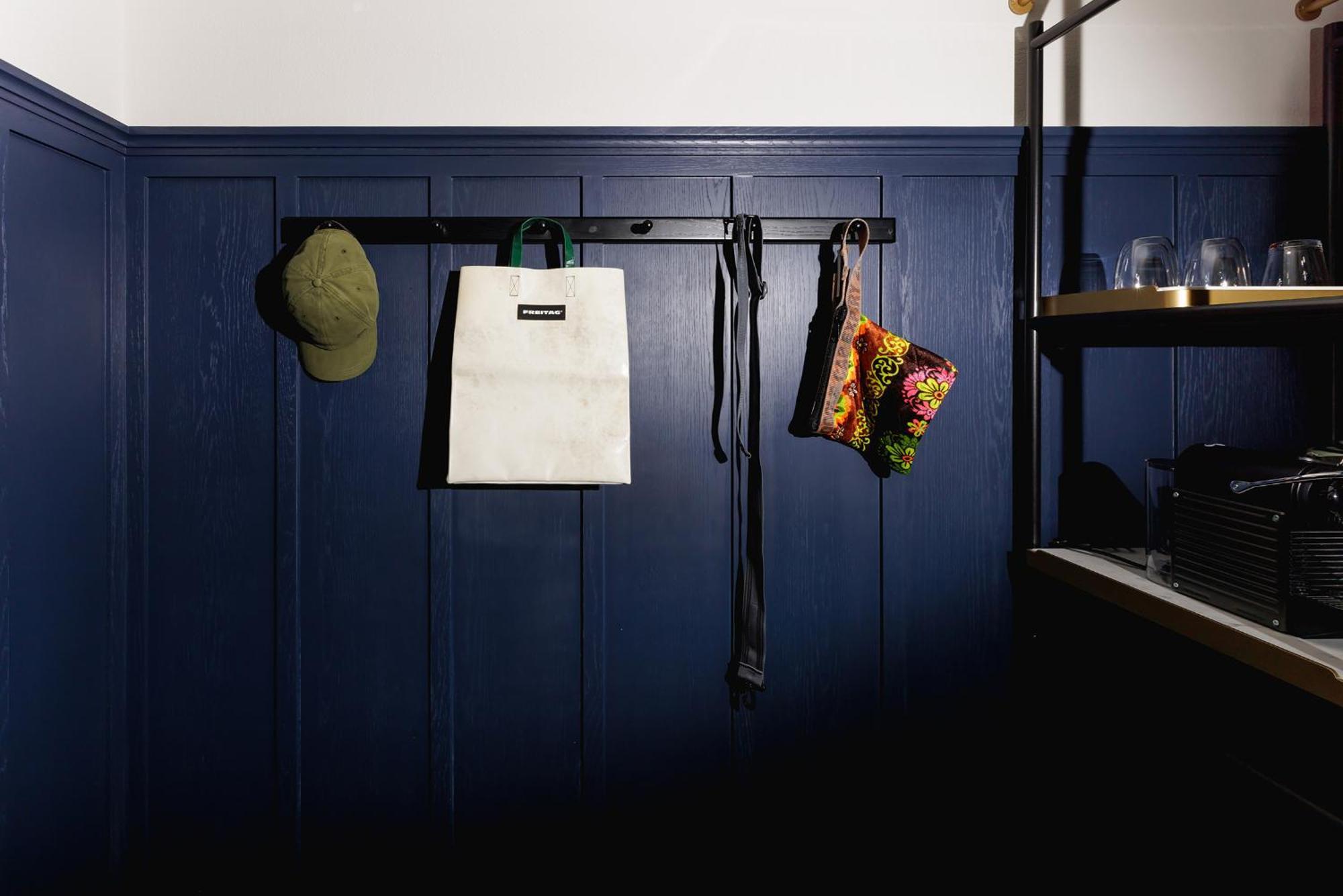Public House Bangkok, A Member Of Design Hotel