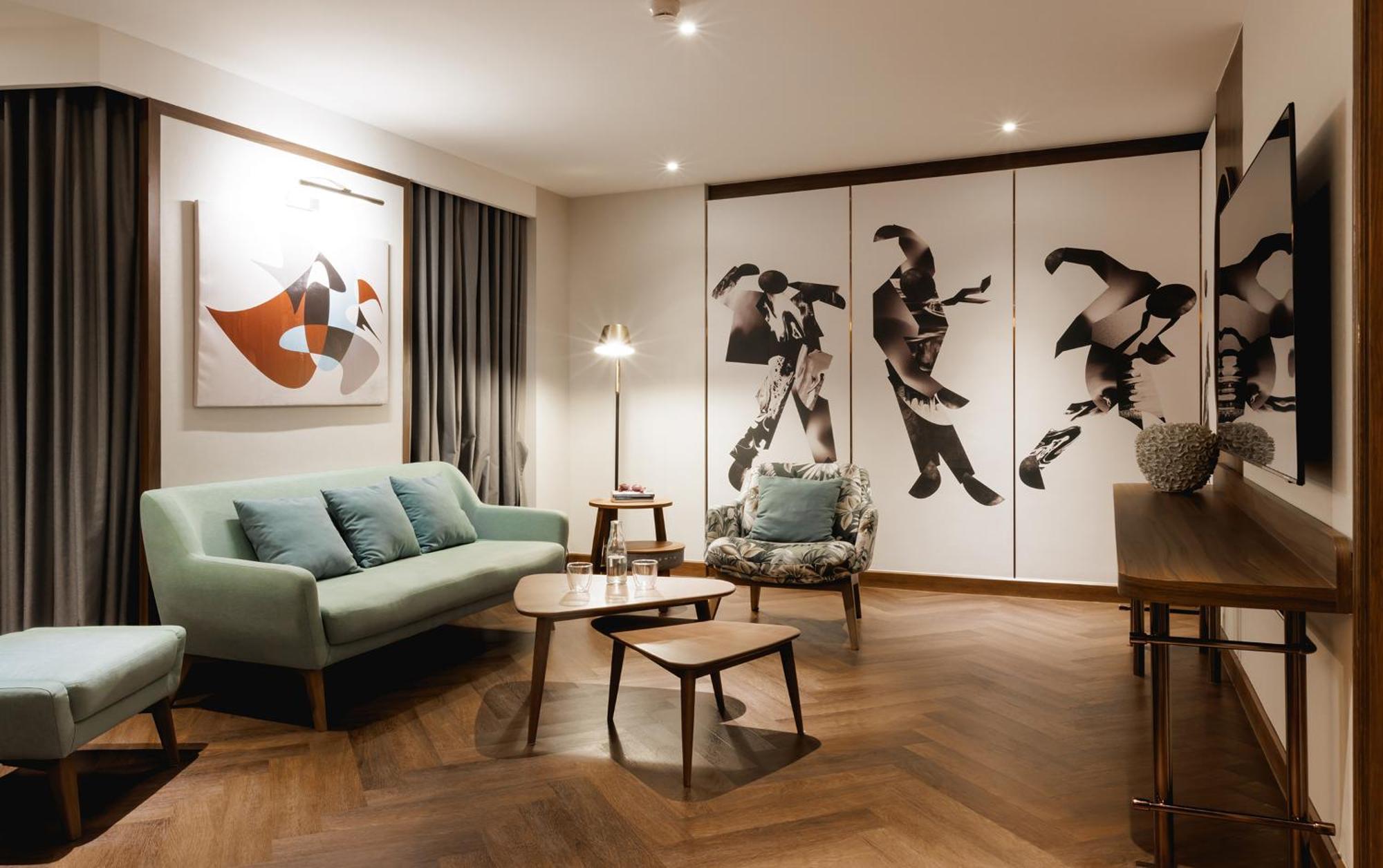 Public House Bangkok, A Member Of Design Hotel