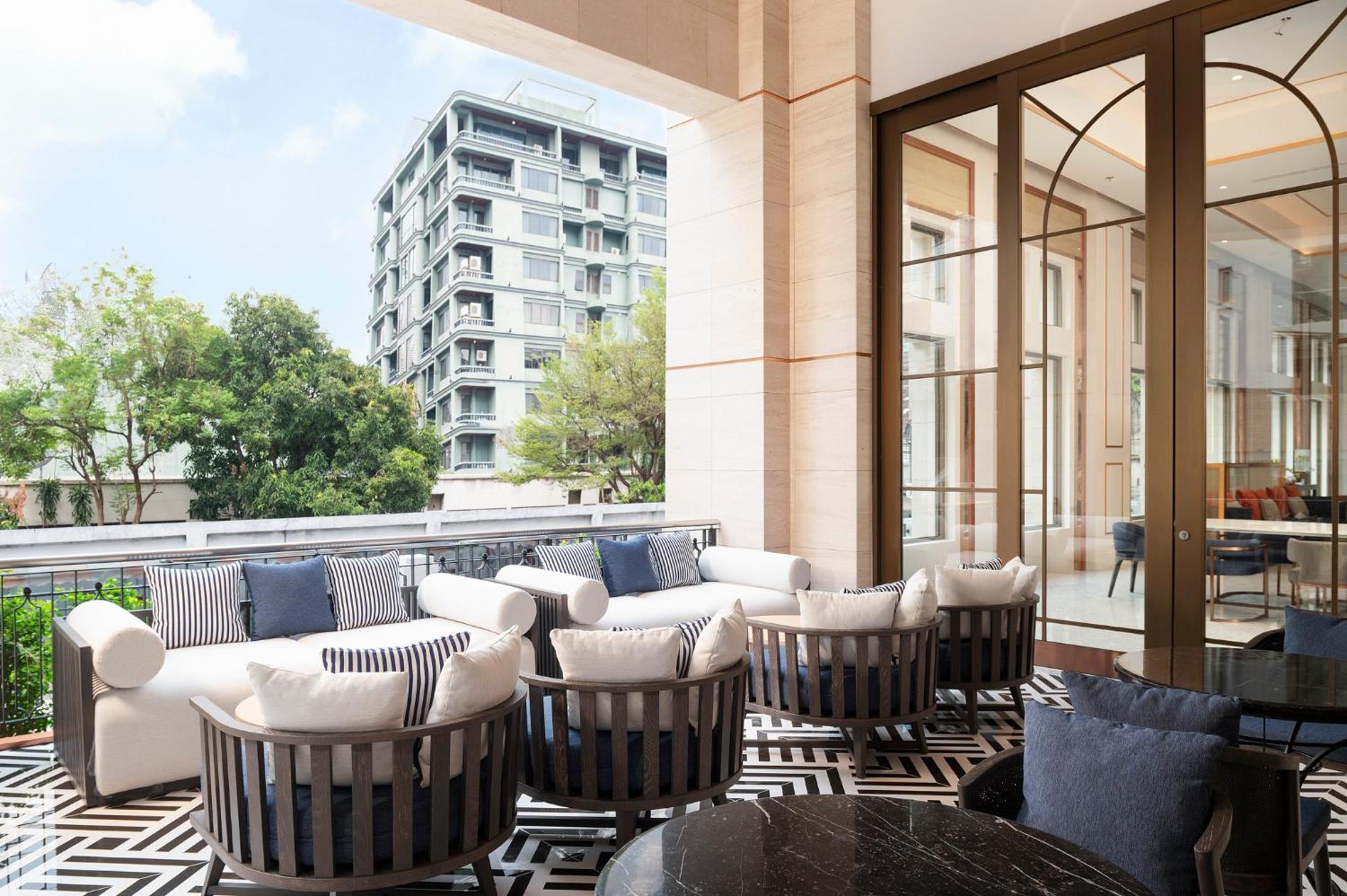 Radisson Chateau De Hotel 4*
