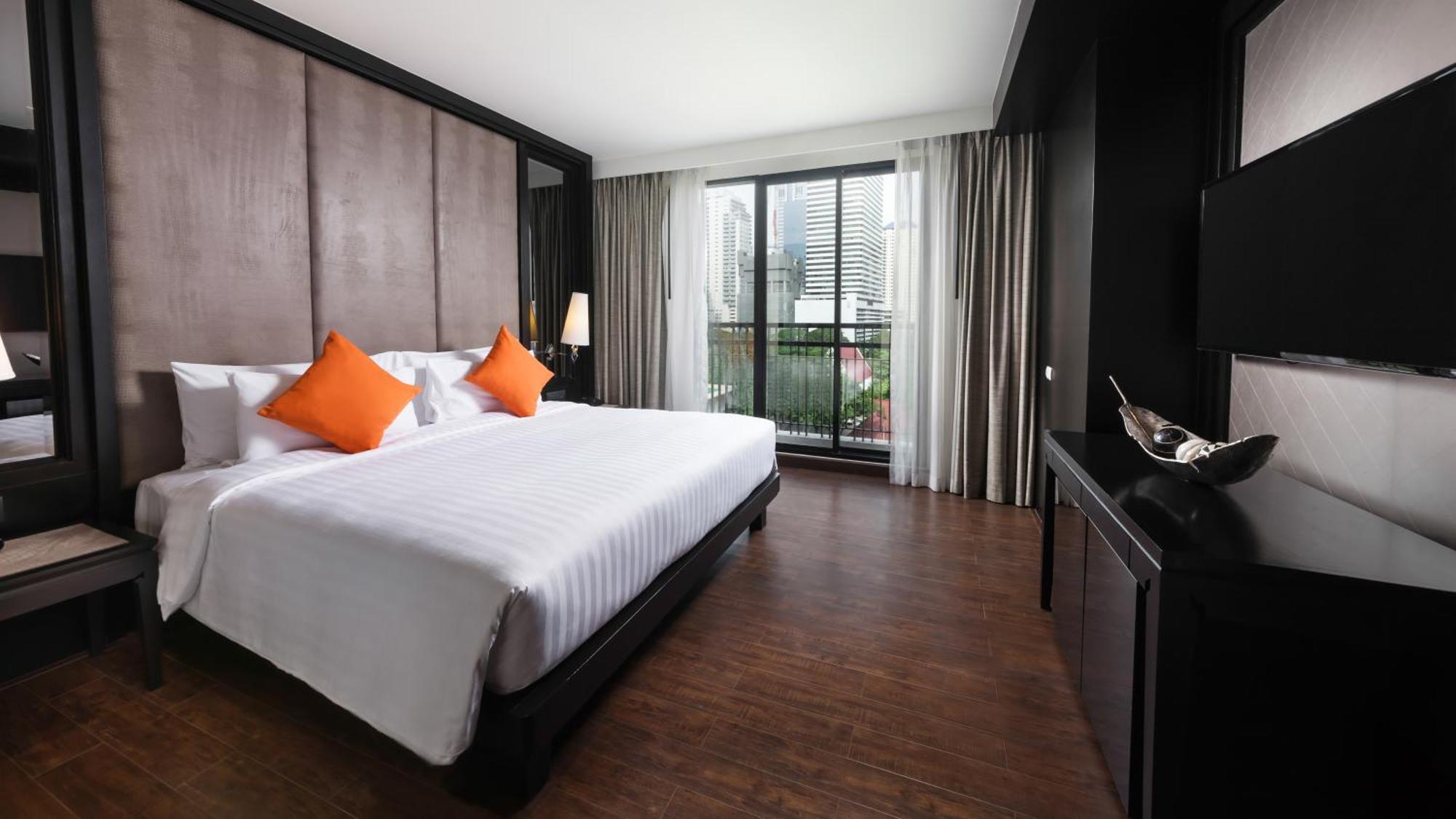 Hotel M\u00f6venpick Sukhumvit 15 5*