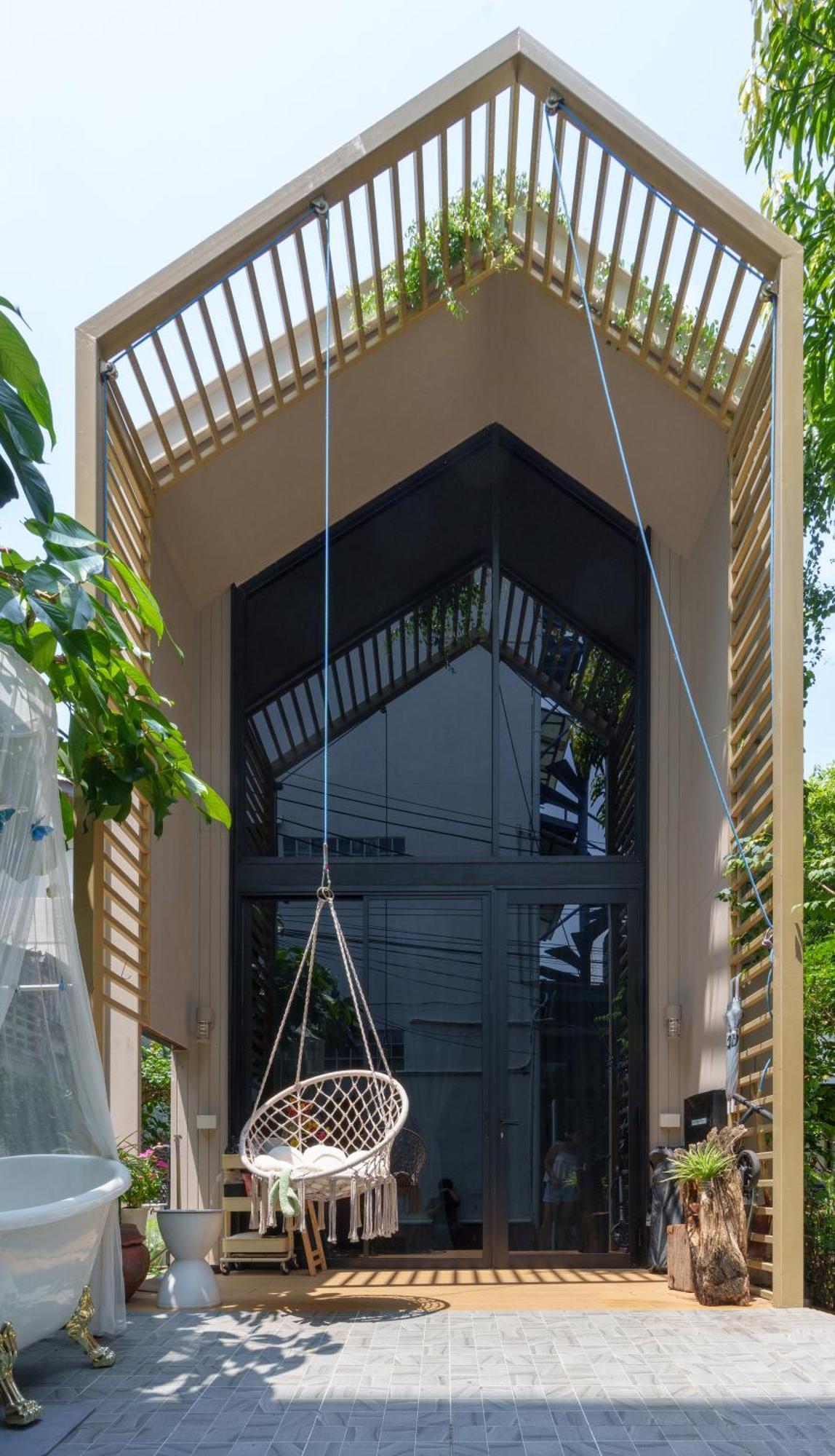 Hiddenmoon Chalet Bangkok