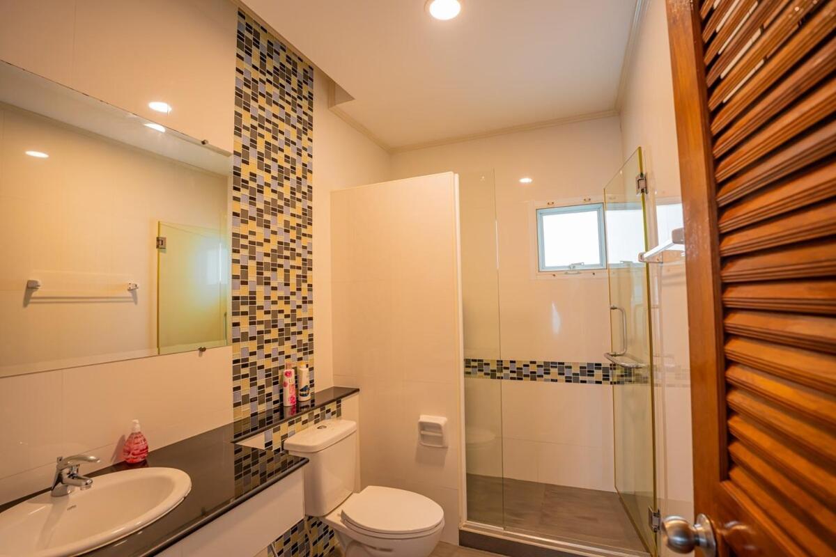906 Center Single Pool Bts Asok 5 Bedrooms 6 Bathrooms *