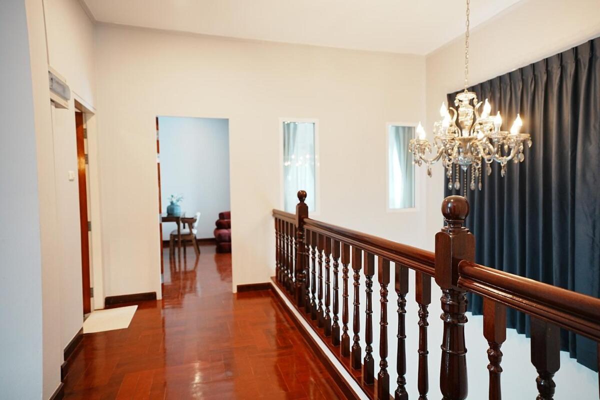 906 Center Single Pool Bts Asok 5 Bedrooms 6 Bathrooms Bangkok
