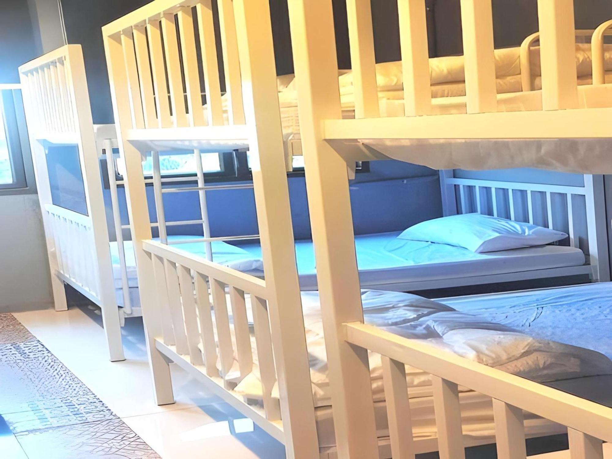 Oyo 75465 Lucky - Huai Khwang Hostel Bangkok