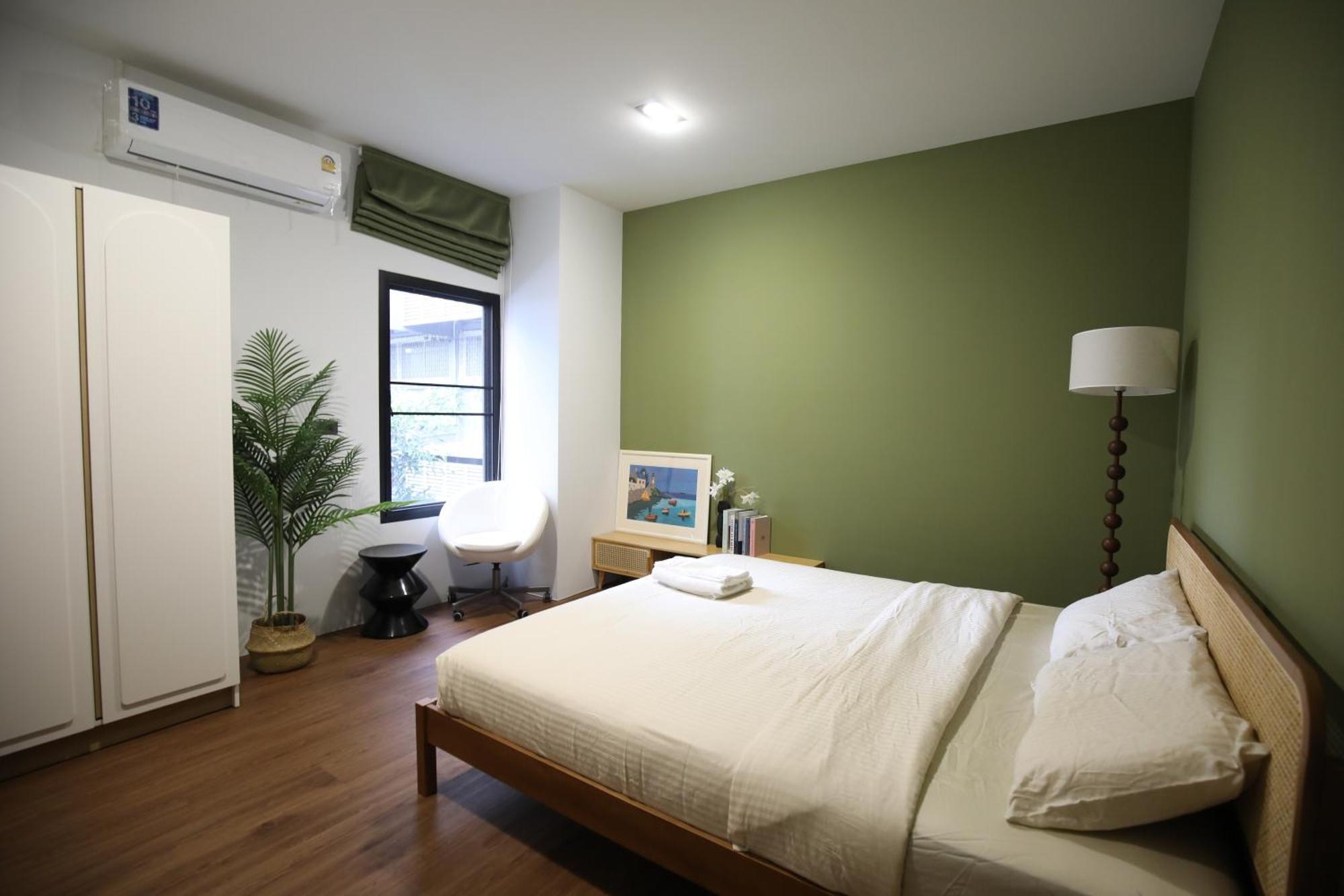 Ferienhaus Chic Ekkamai Escape Near Bts, Dining & Nightlife *