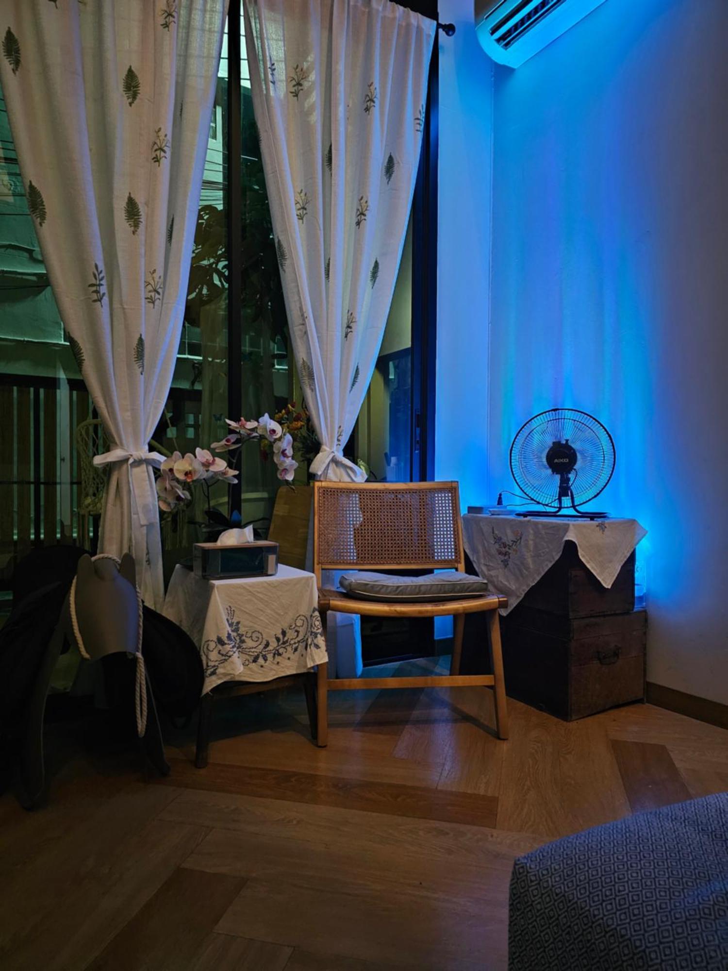 Hiddenmoon Chalet *