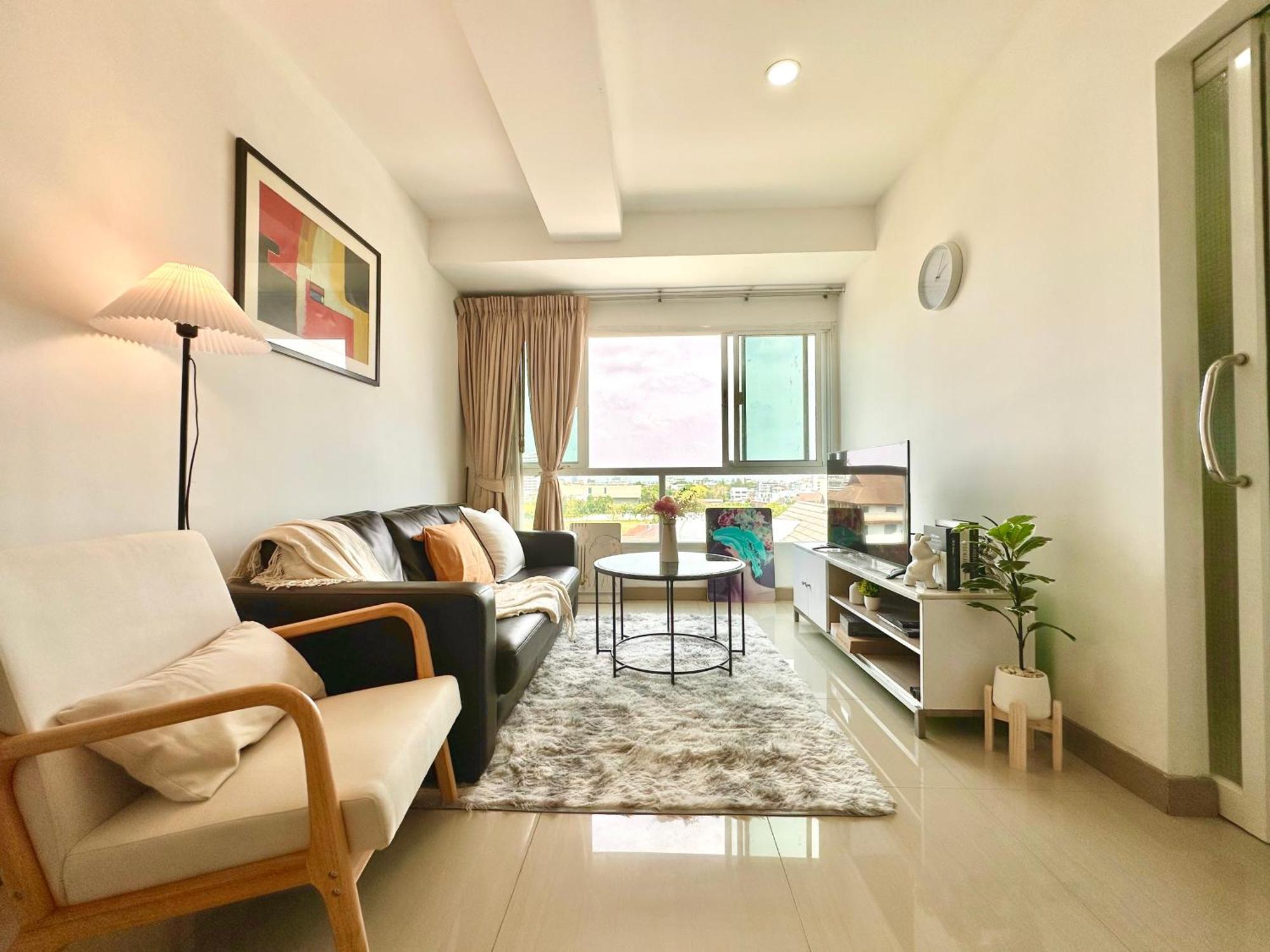 Cosy 2 Bedrooms Near Ekkamai