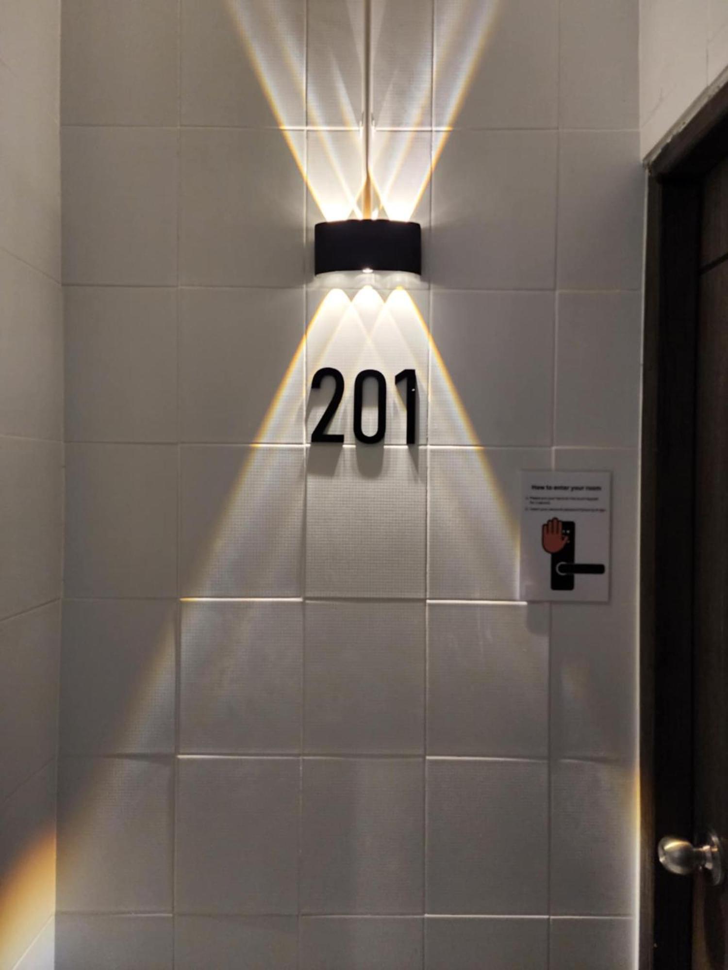 Lo-ha Guest House, Contactless Check-in Hostel *