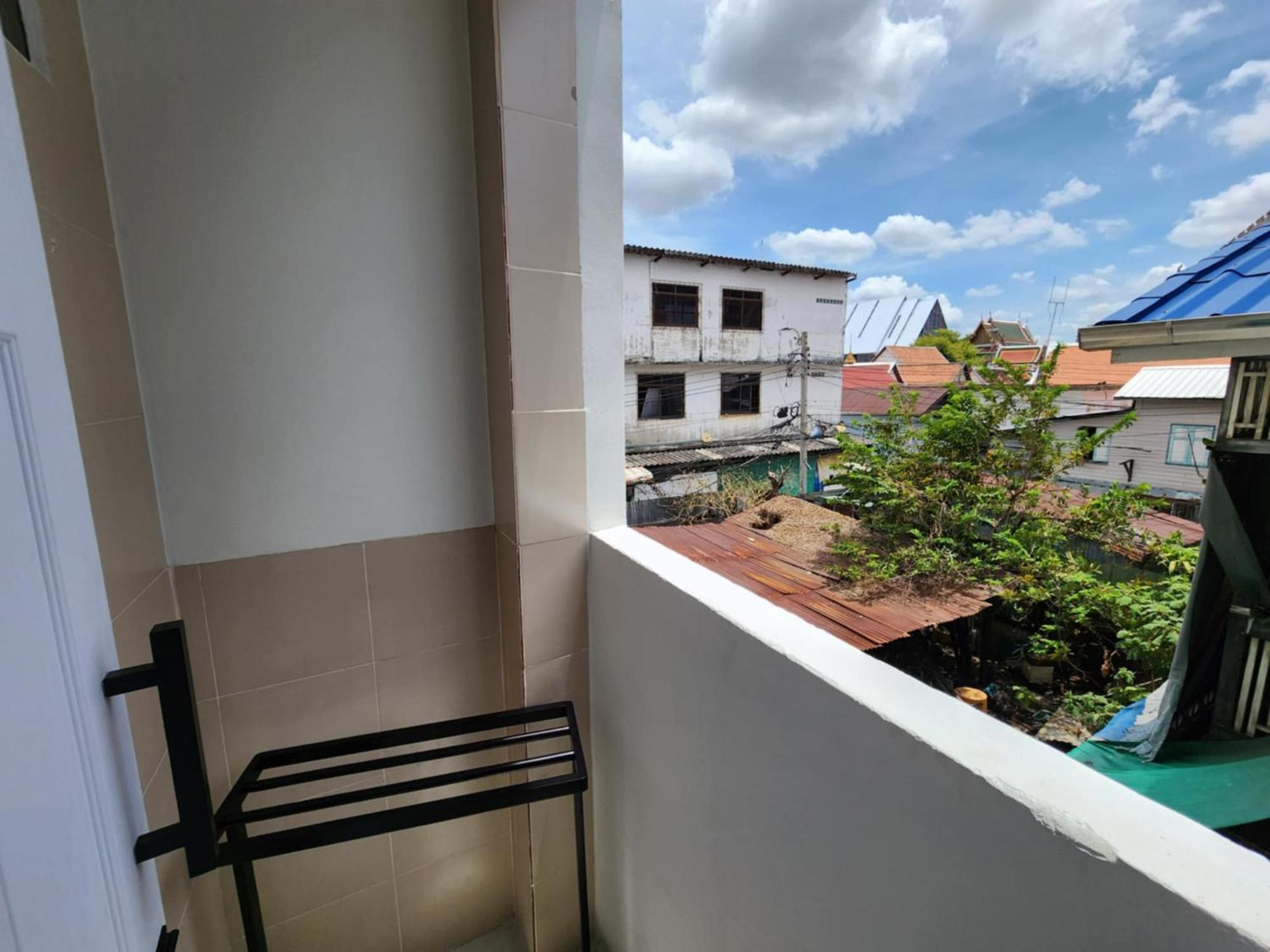Lo-ha Guest House, Contactless Check-in Hostel *