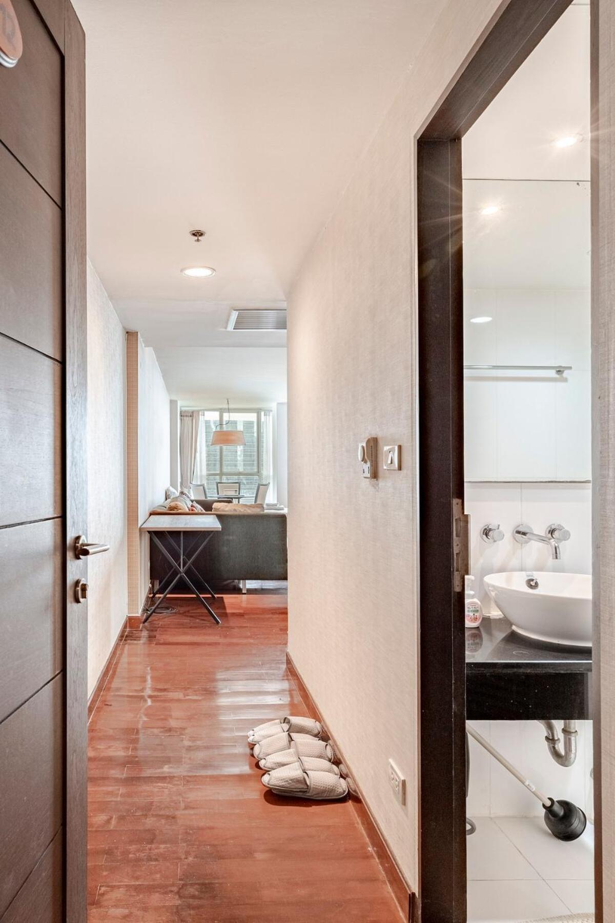 Pangsapuri 2 Bedroom In Downtown Bts Chitlom Bkk Bangkok