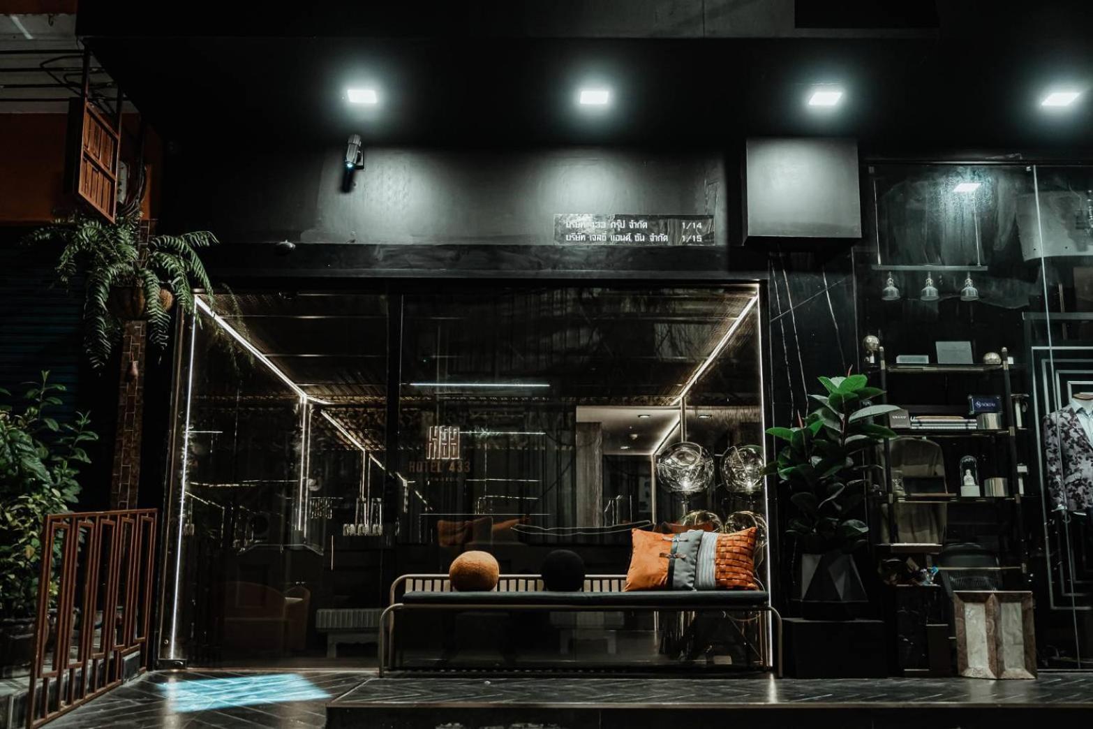433 Hotel 3*