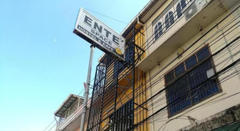 Oyo 505 Ente Space Hostel *
