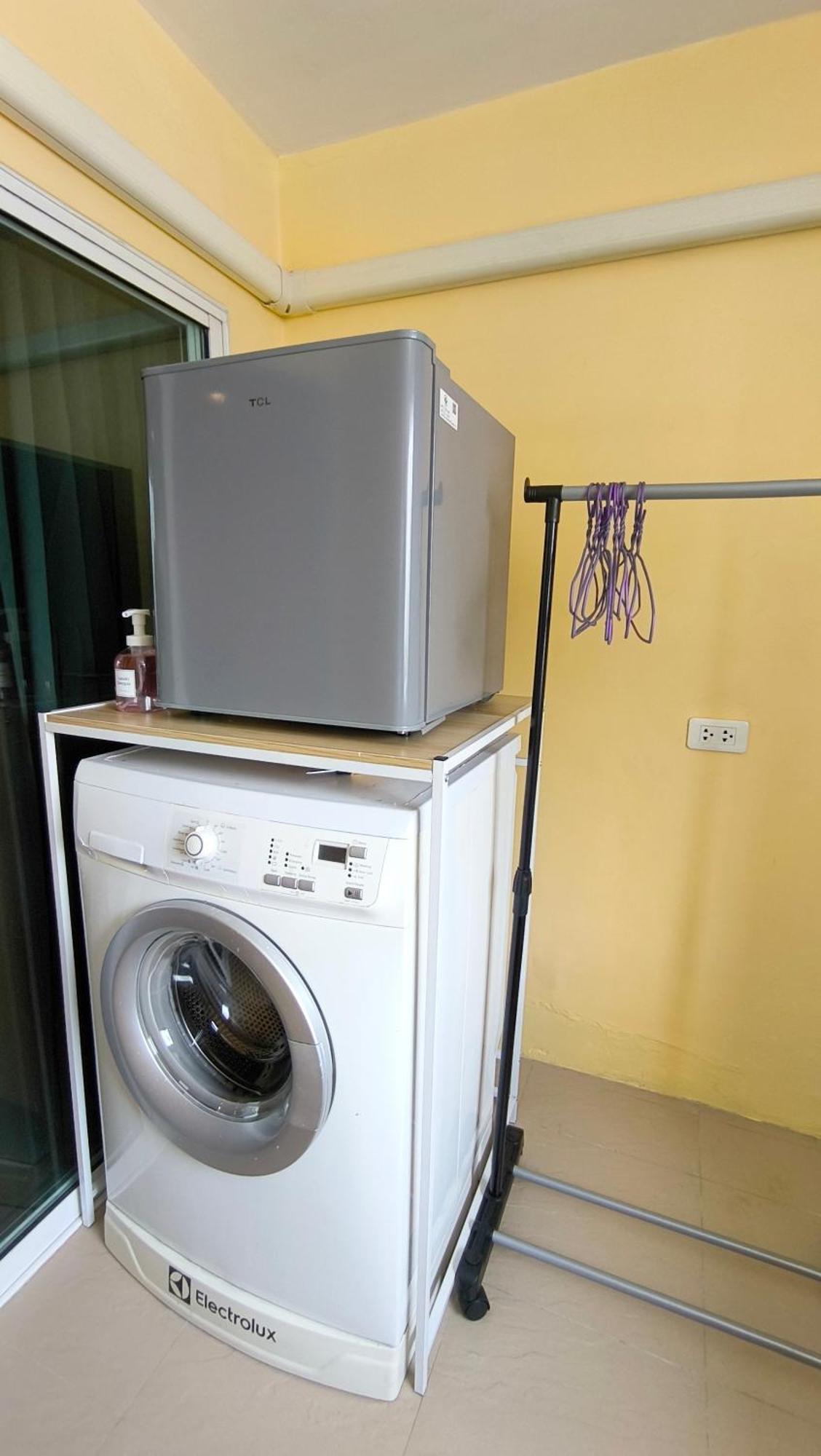 Apartment Silom 1bedroom With 2 Kings Bed For 4 Persons *