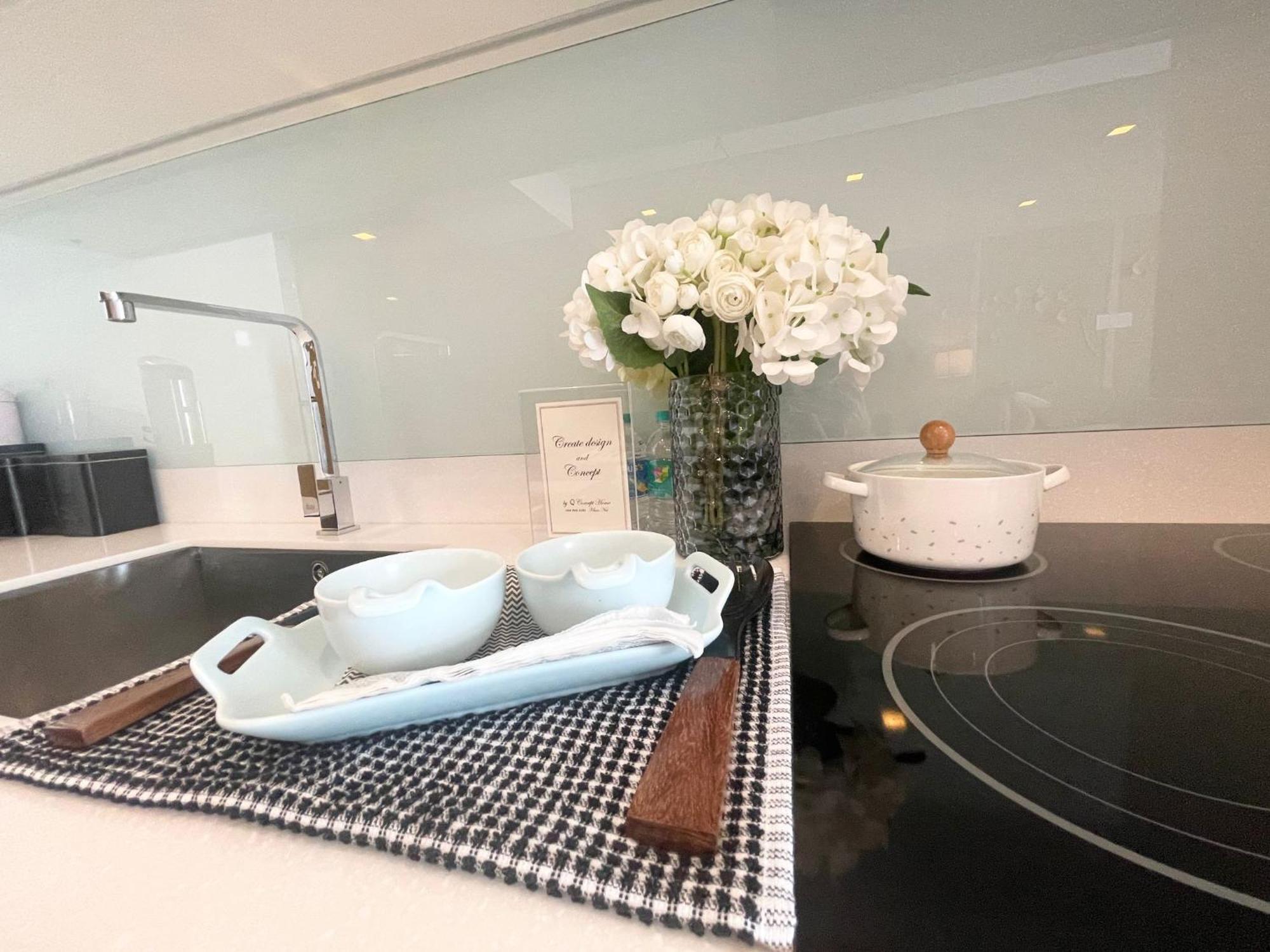 Apartment Luxury Sukhumvit Asoke Nana 65 Sqm Sleeps 4 Bangkok