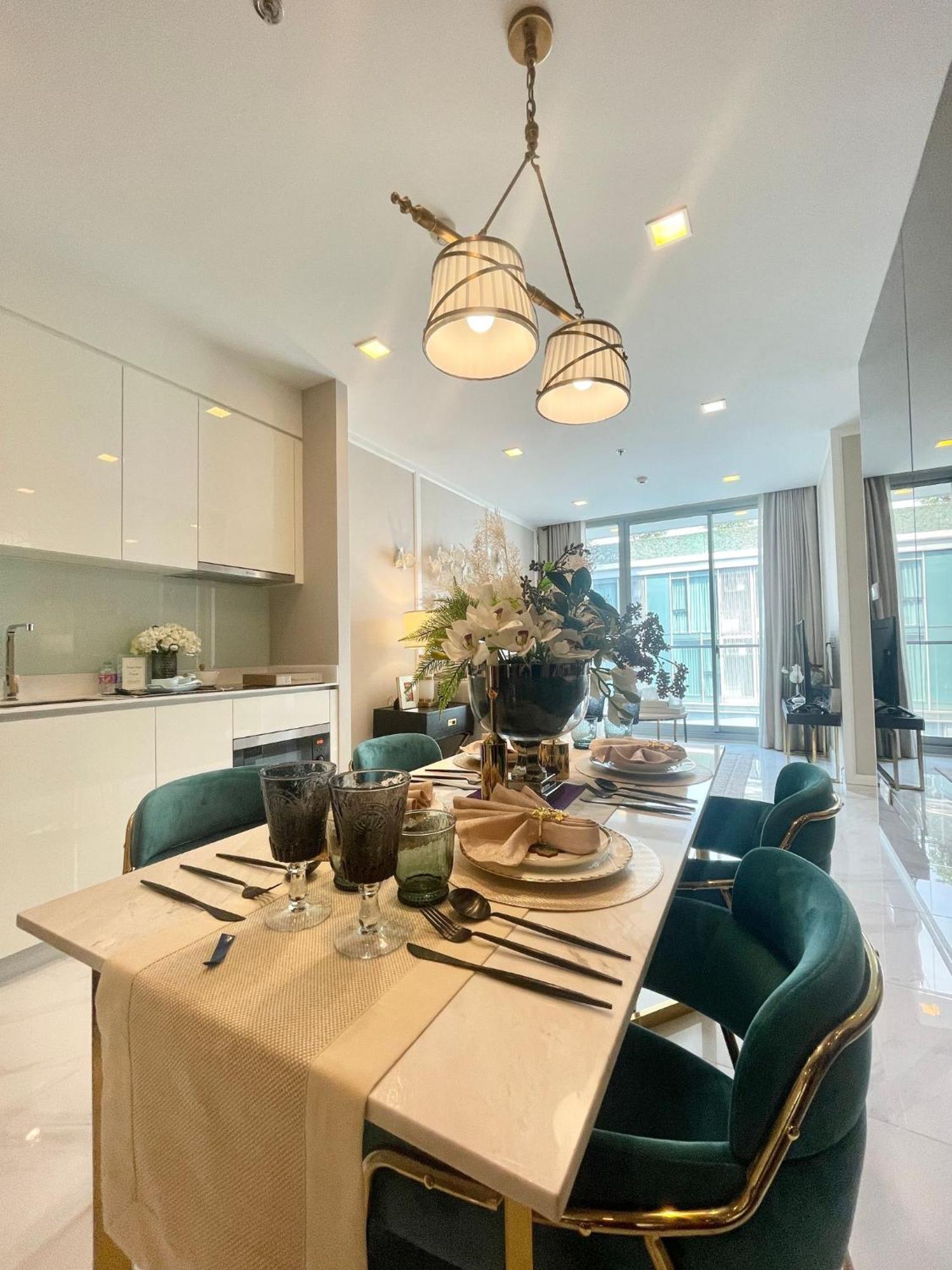 Apartment Luxury Sukhumvit Asoke Nana 65 Sqm Sleeps 4 *